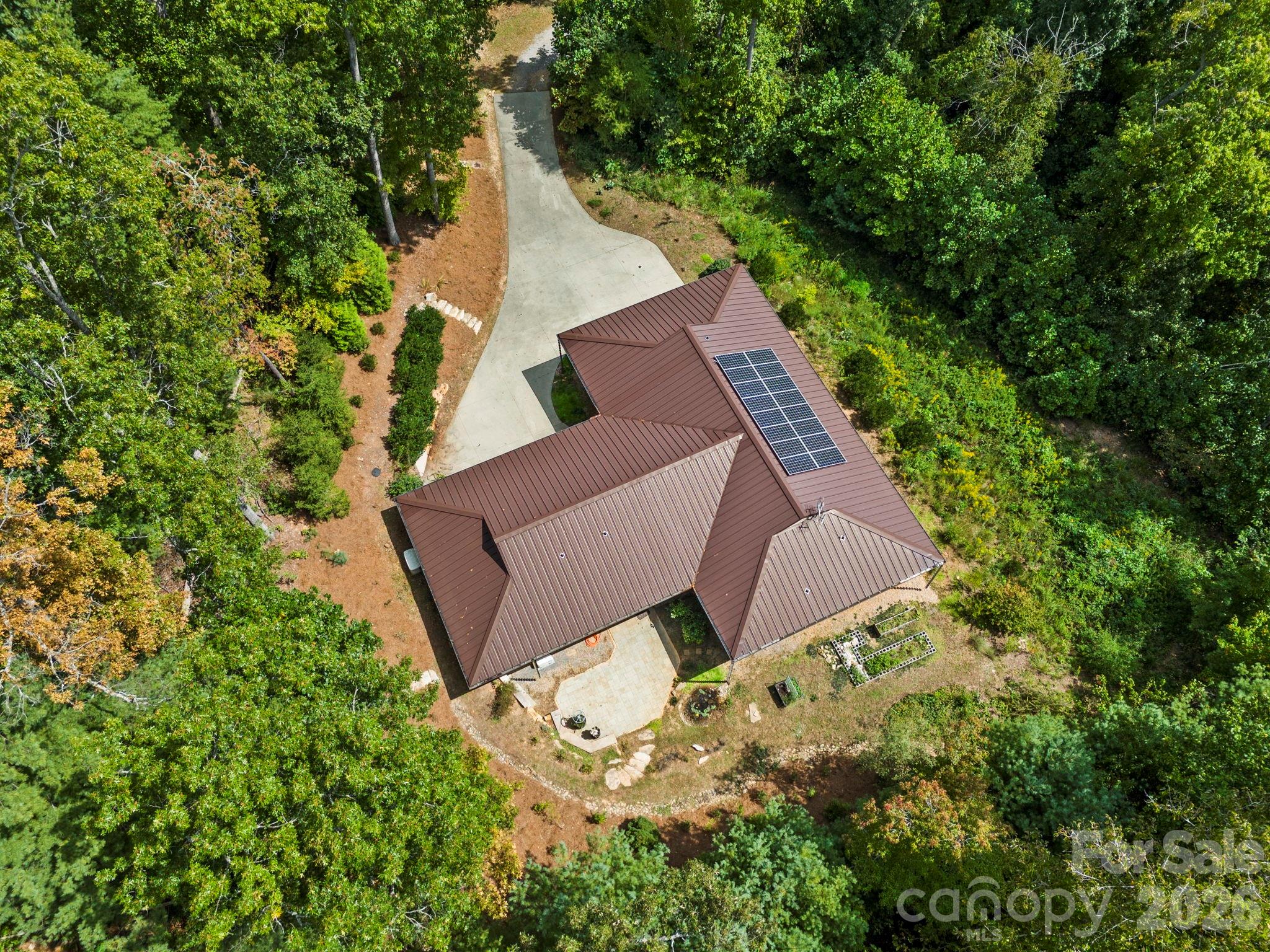 main property photo 45