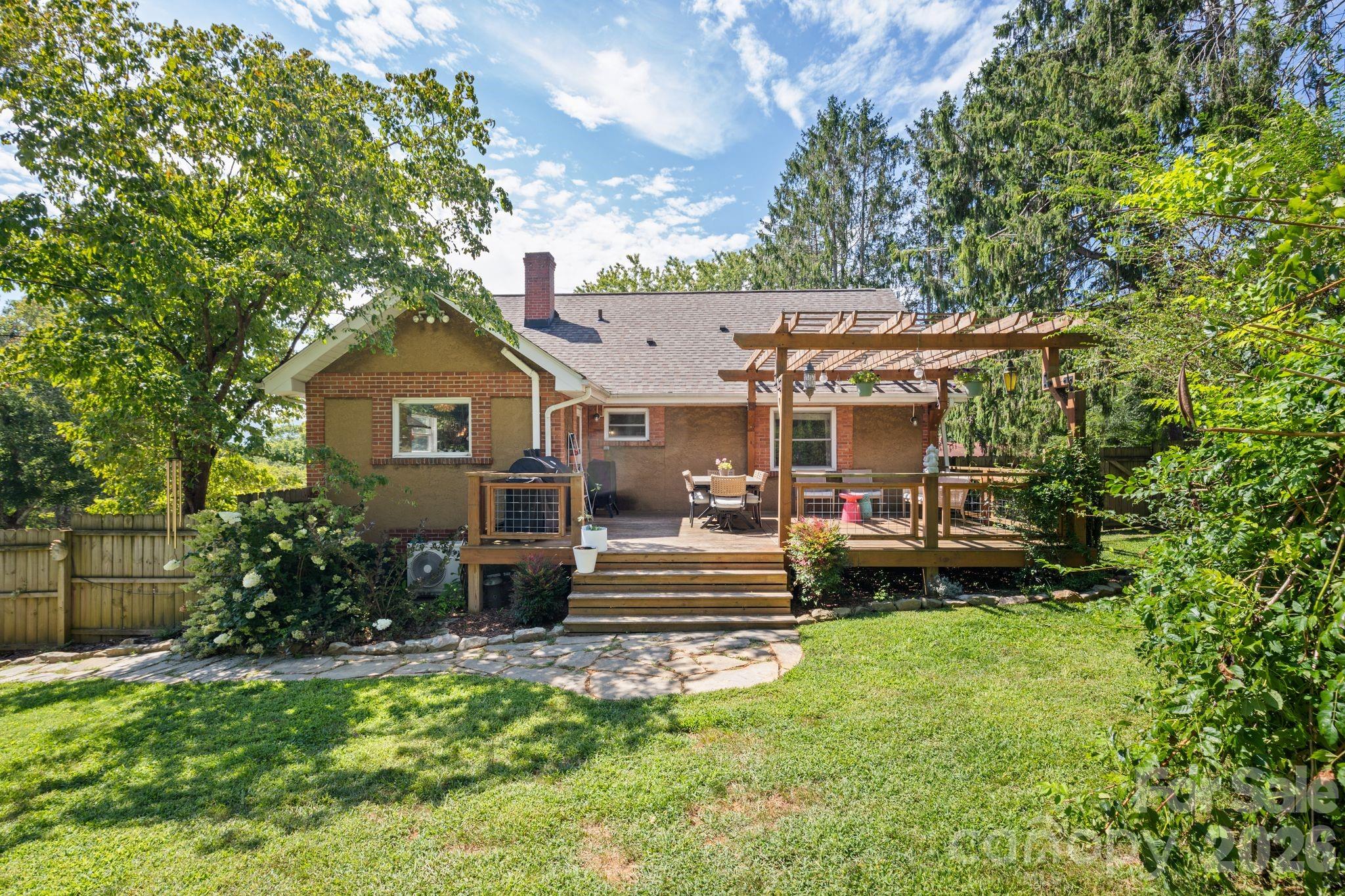 main property photo 32