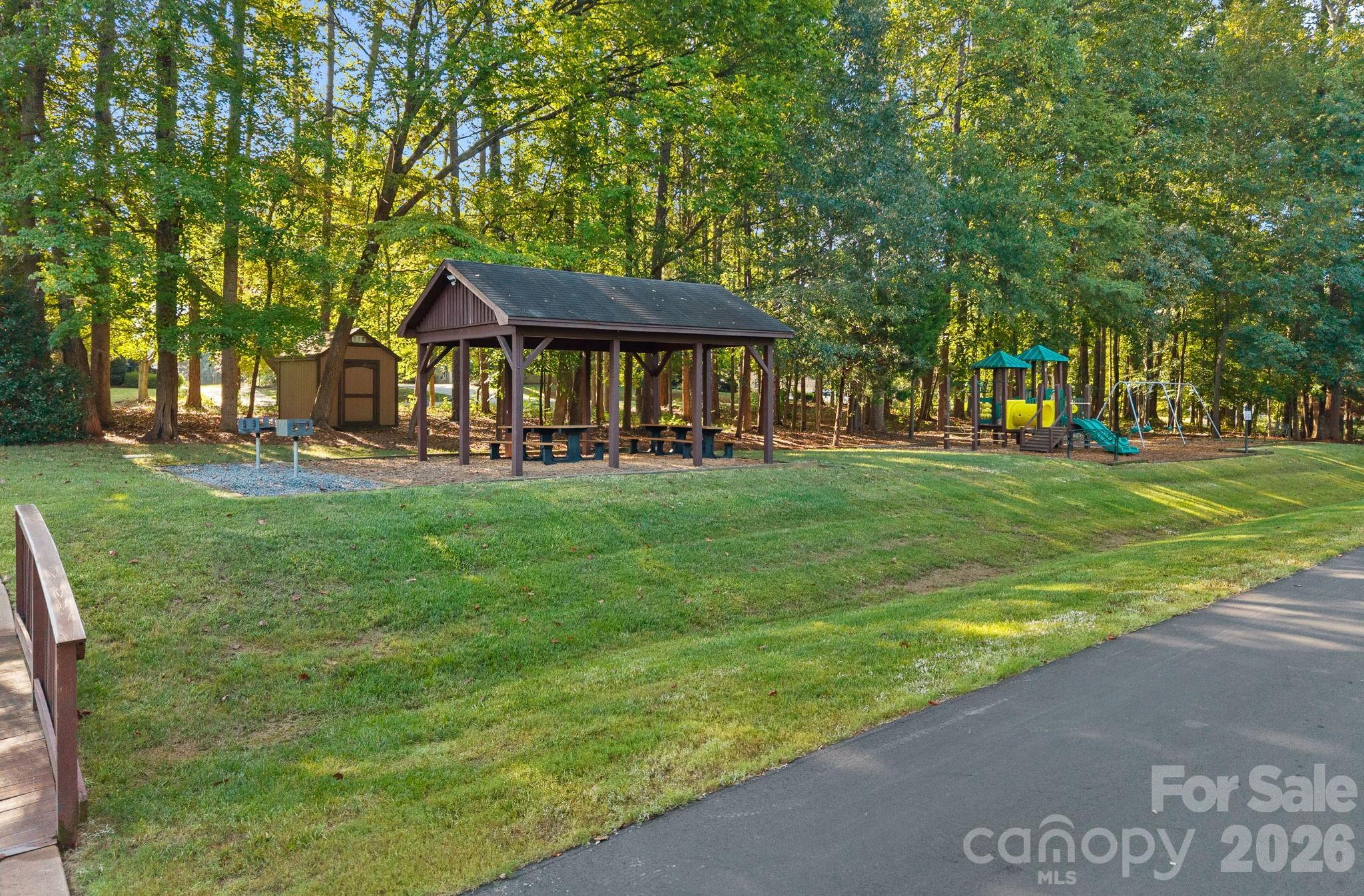 main property photo 42