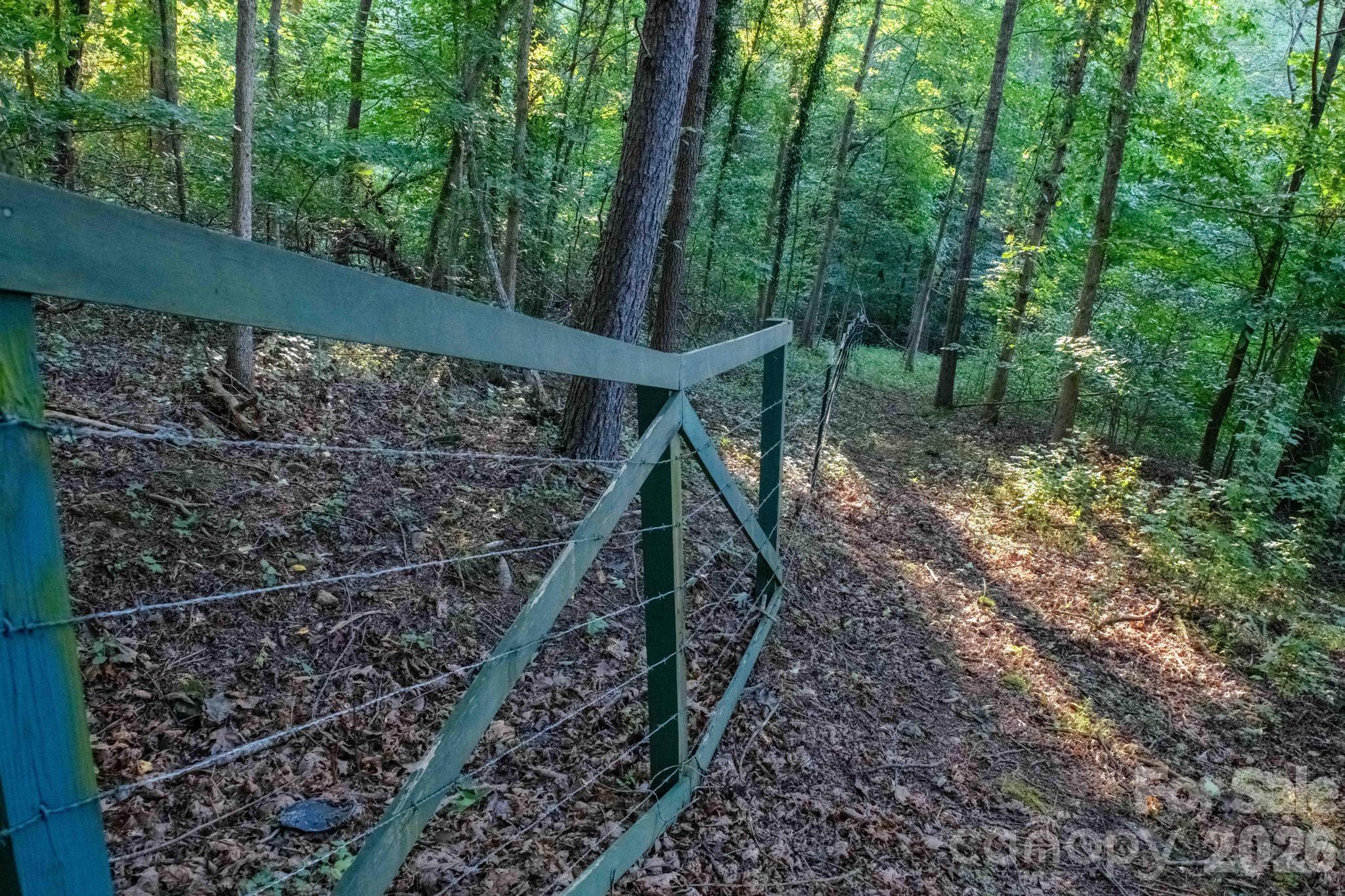 main property photo 27