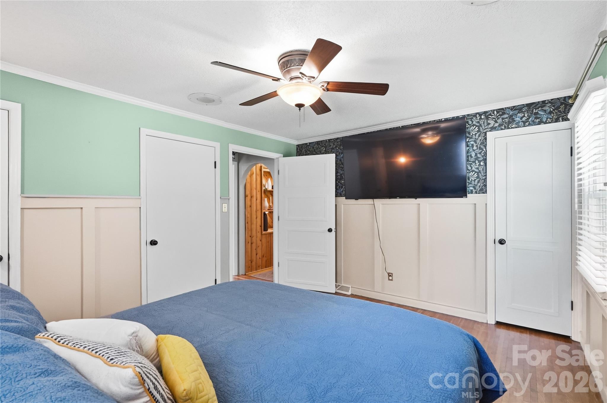 main property photo 18