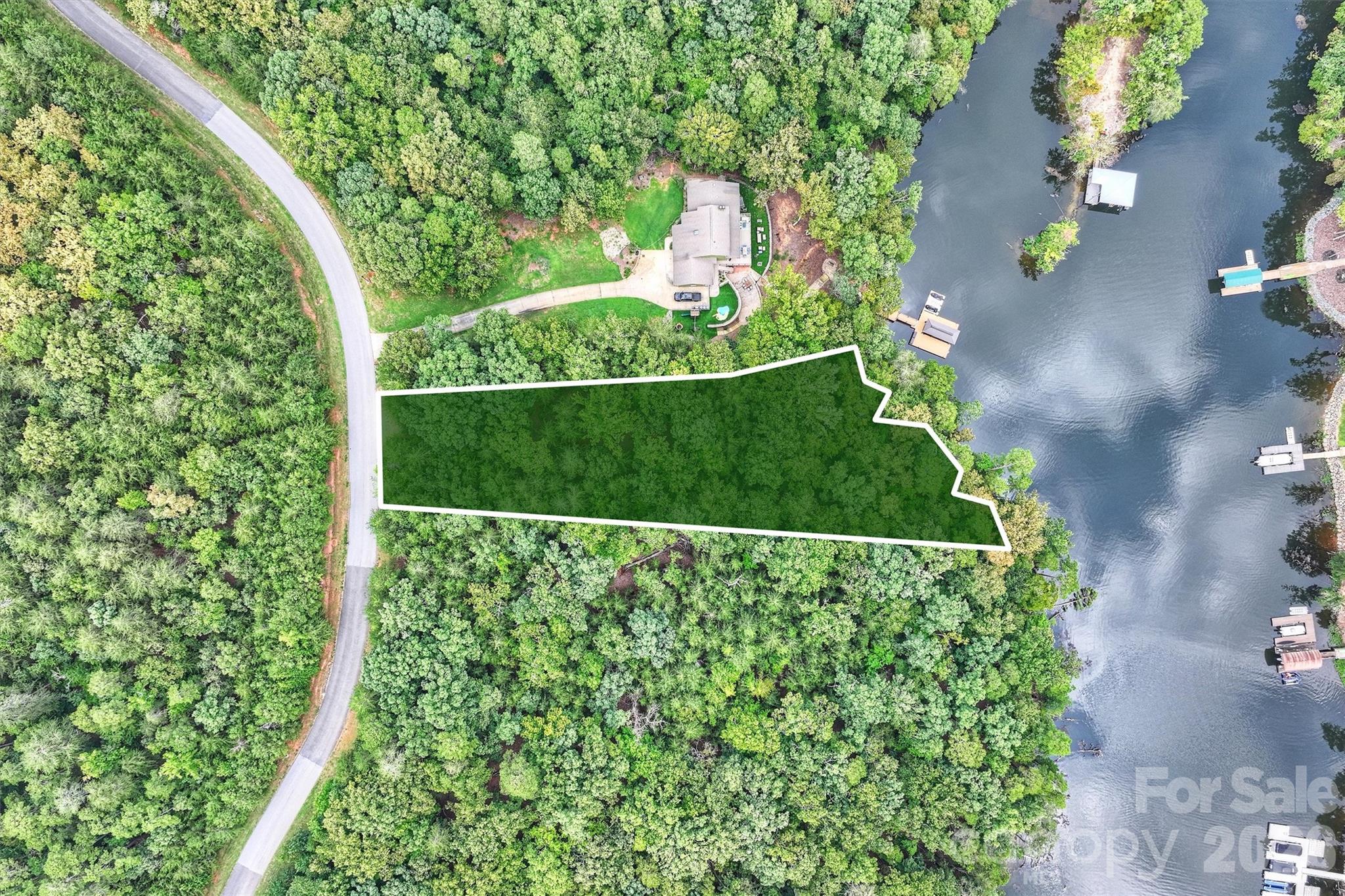 main property photo 10