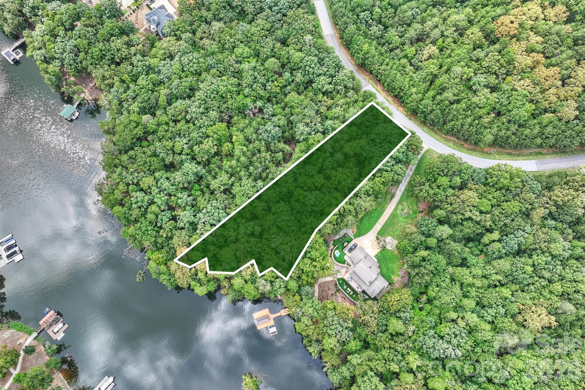 main property photo 17