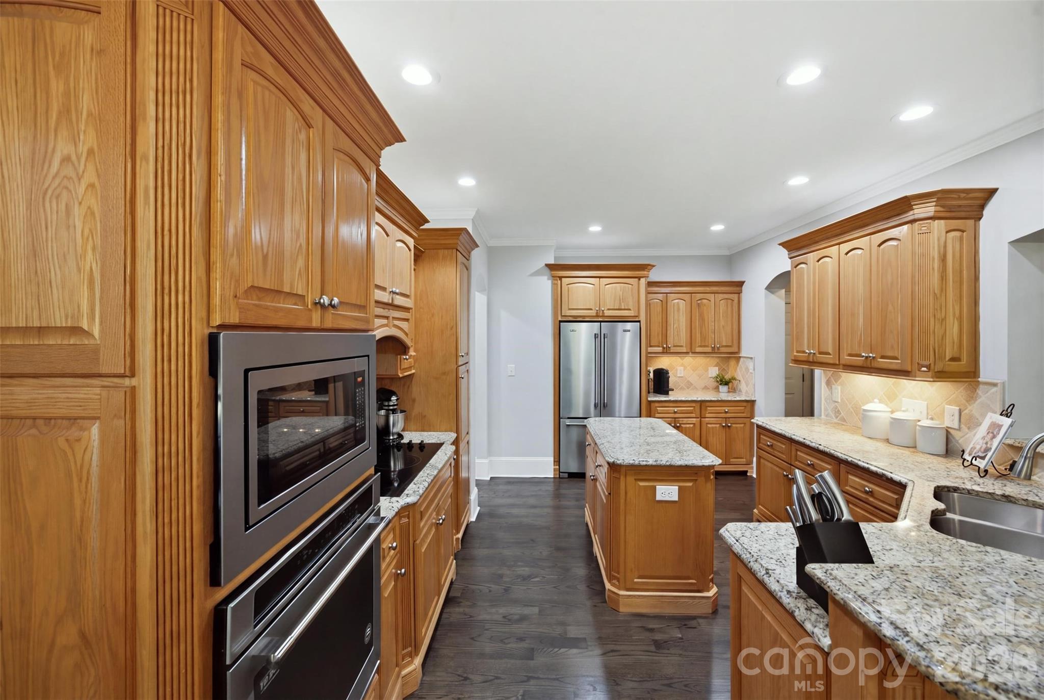 main property photo 15