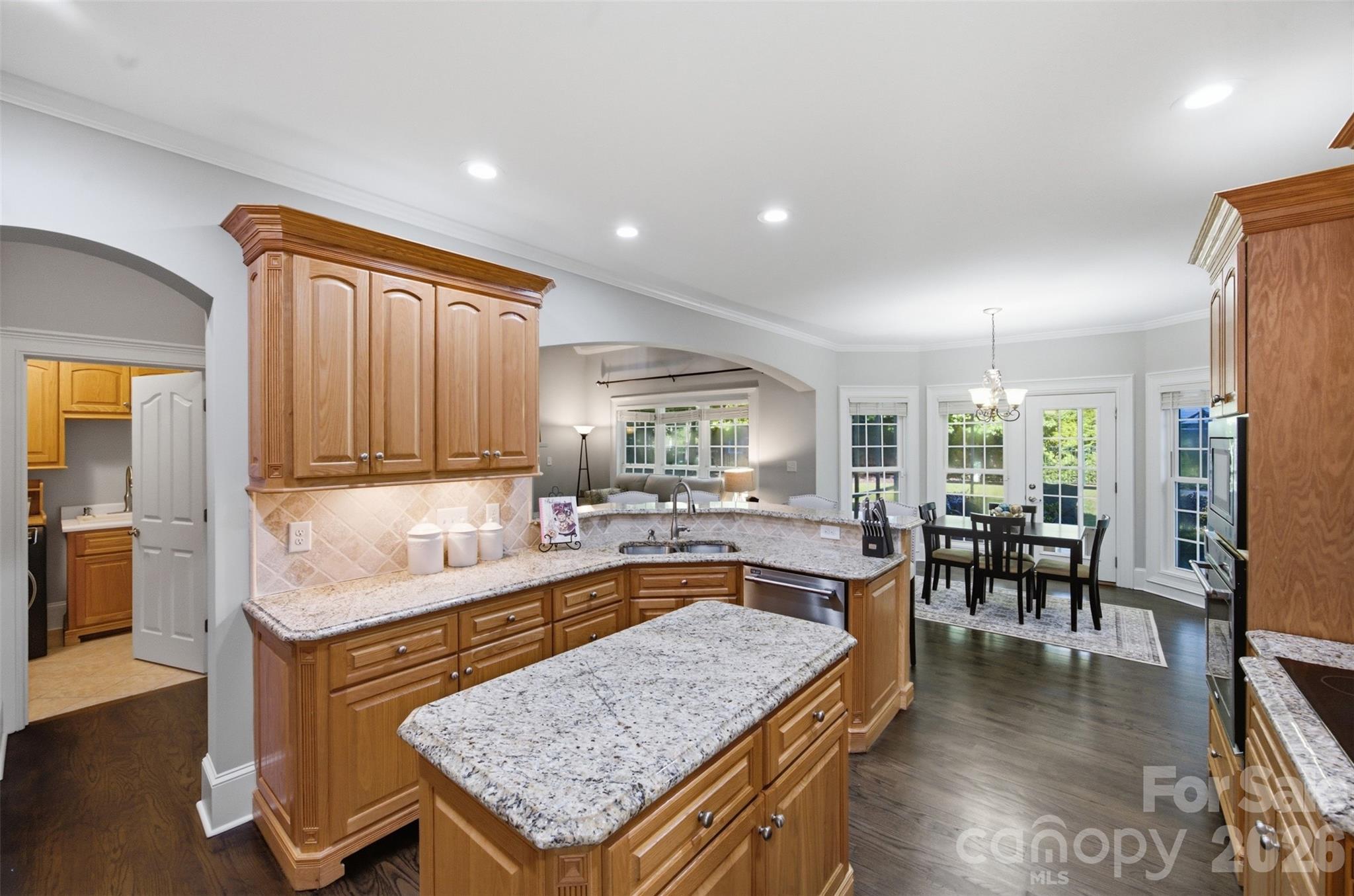main property photo 17
