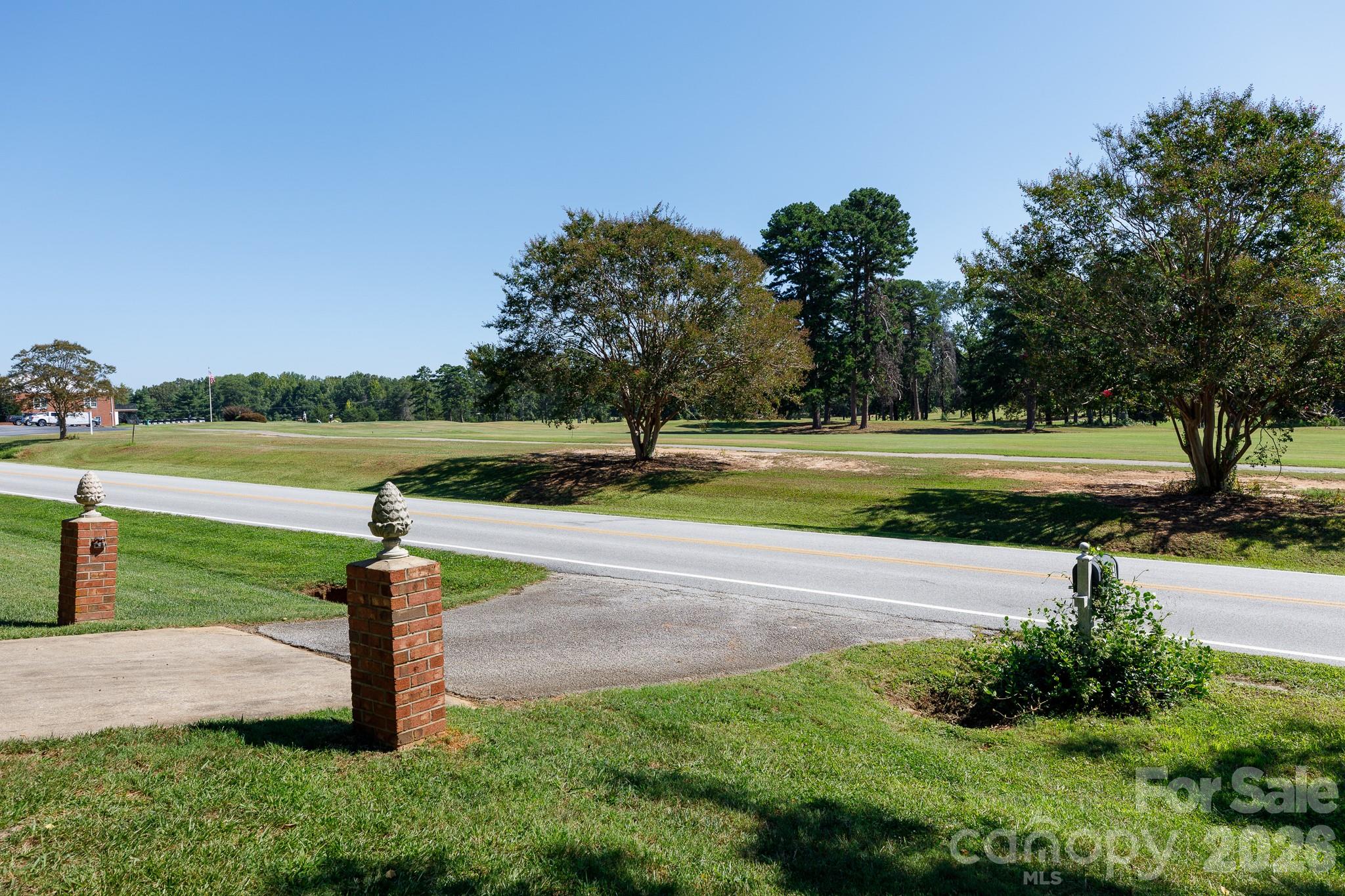 main property photo 32