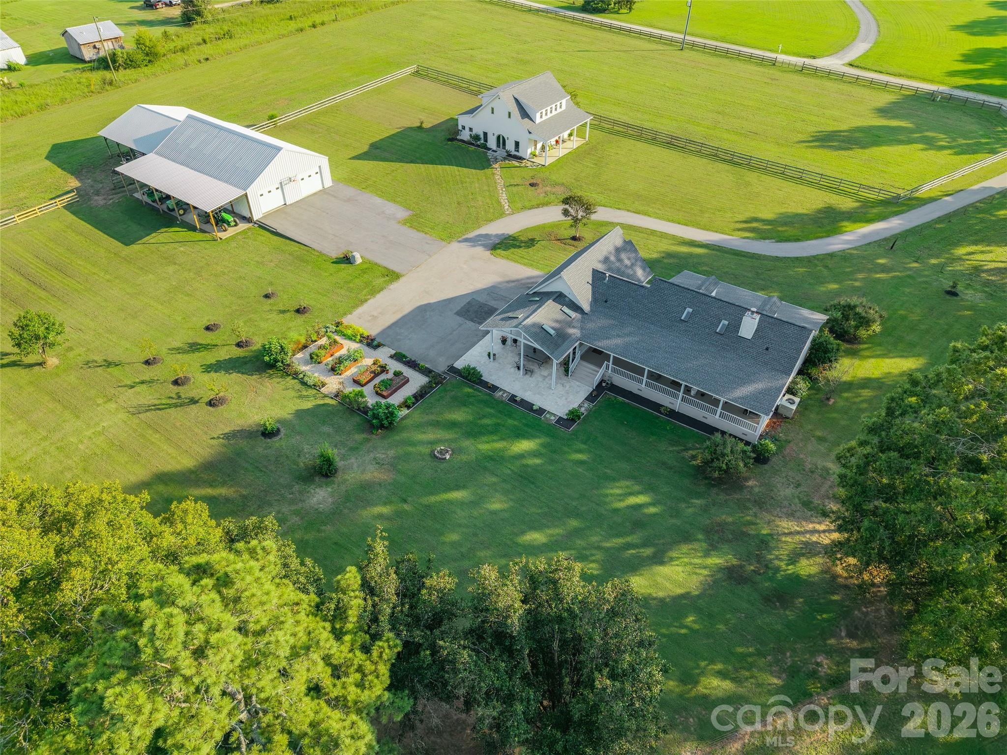 main property photo 32