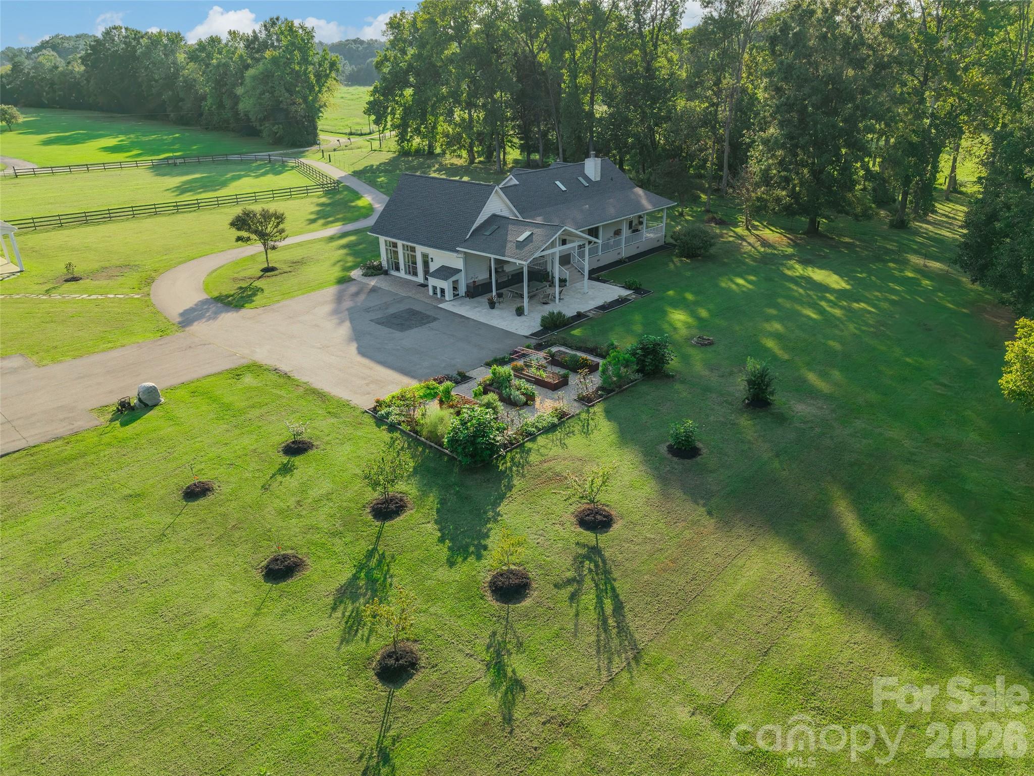 main property photo 33