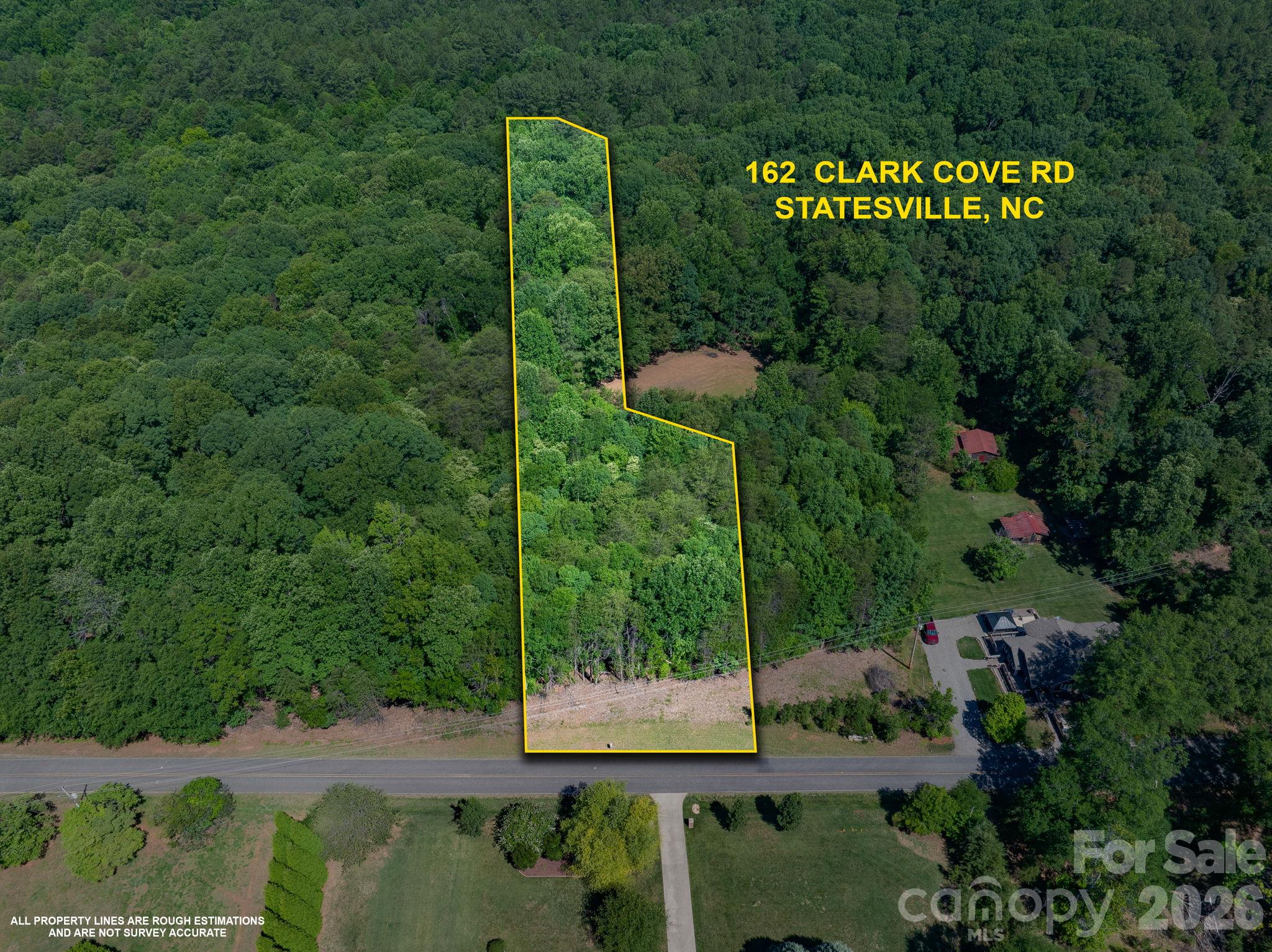 main property photo 40