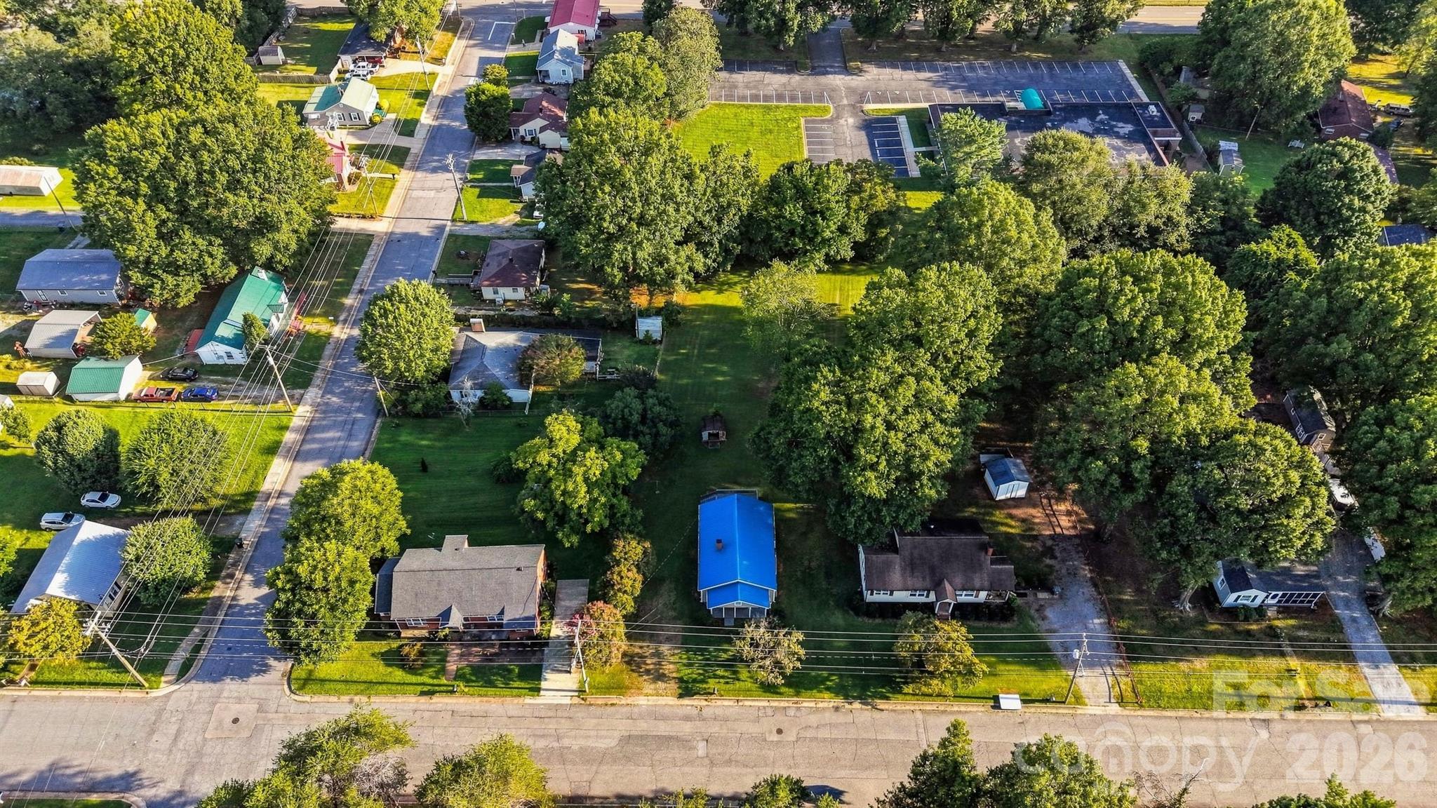 main property photo 27