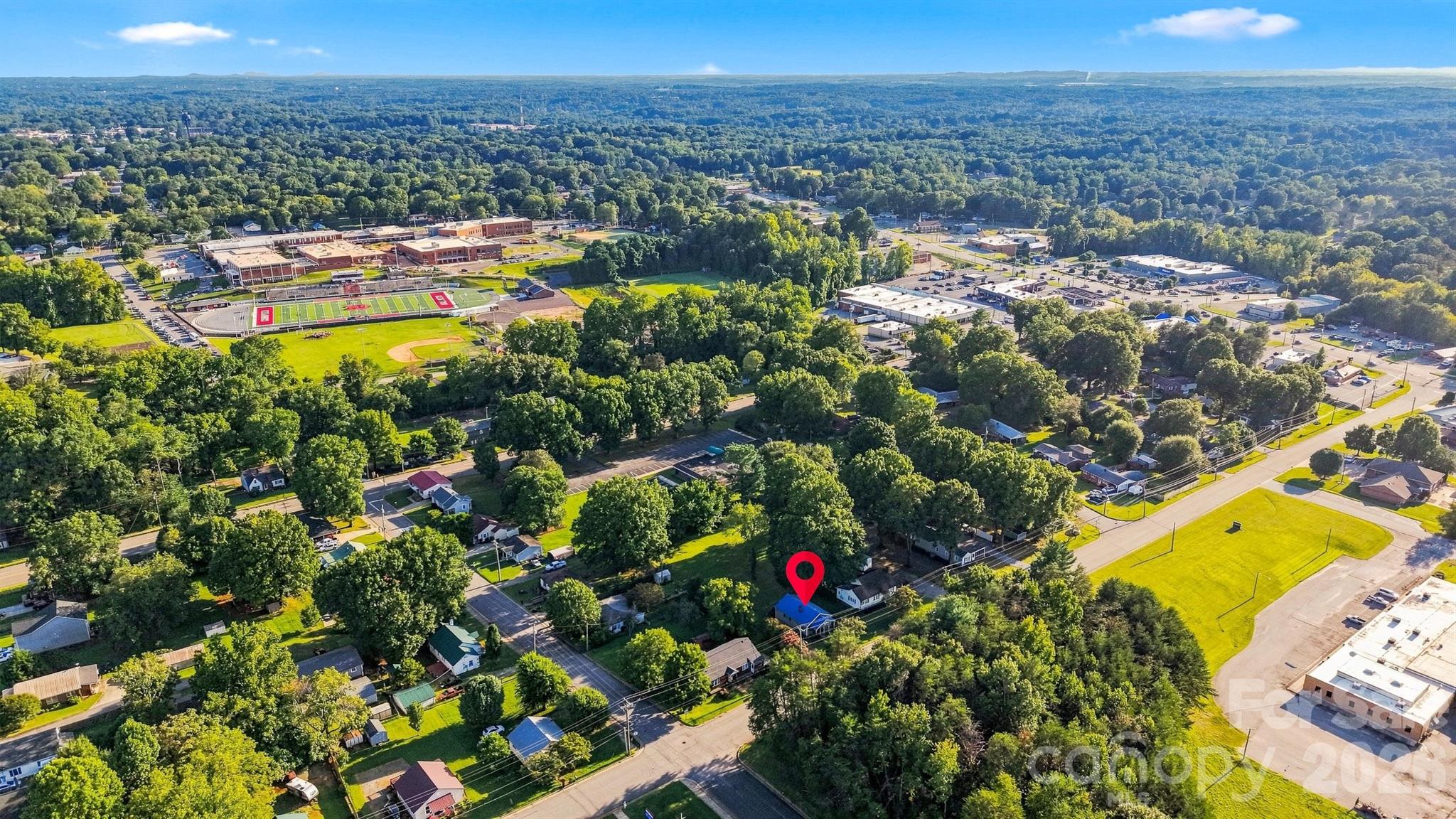 main property photo 28
