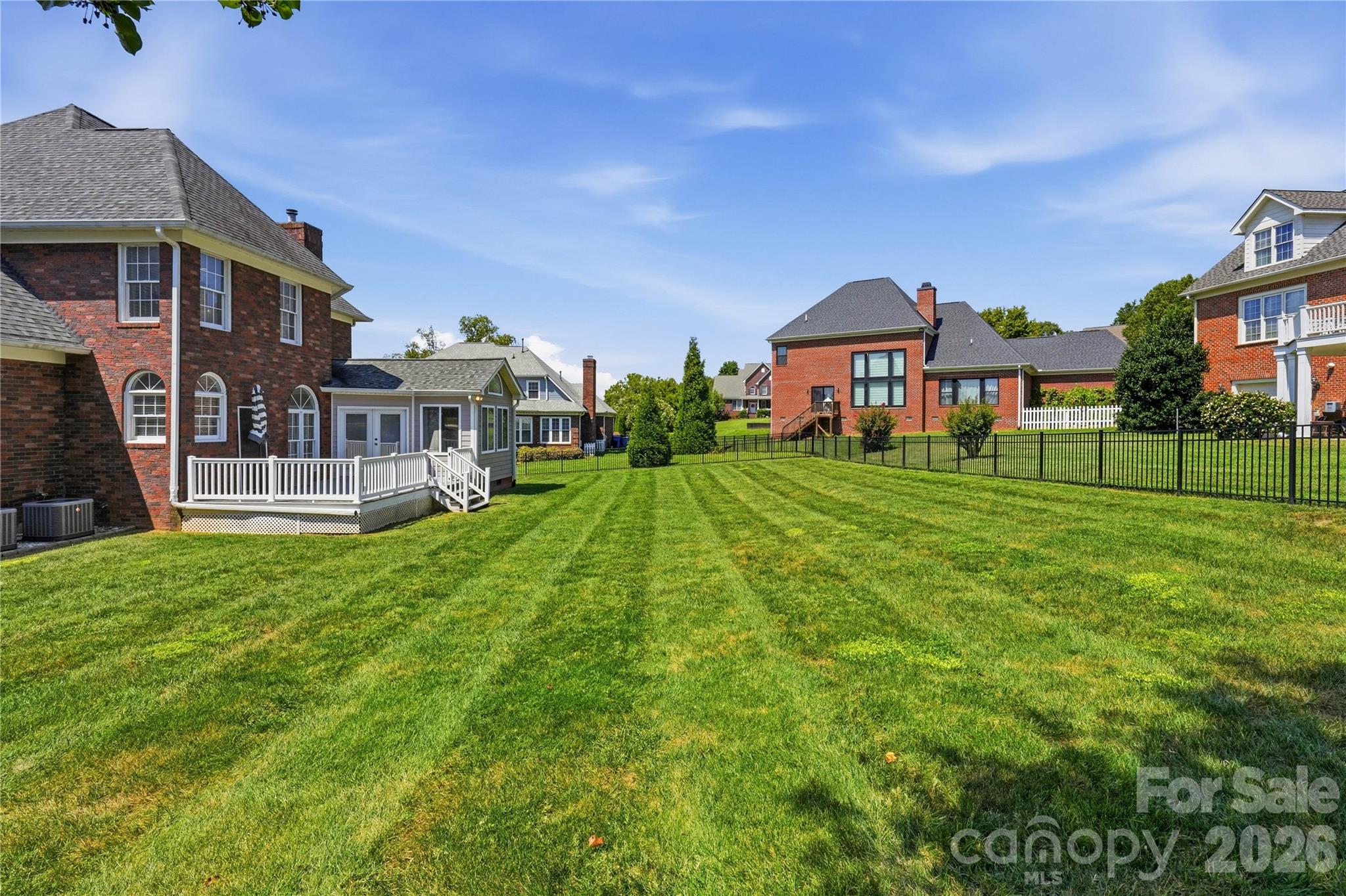 main property photo 5