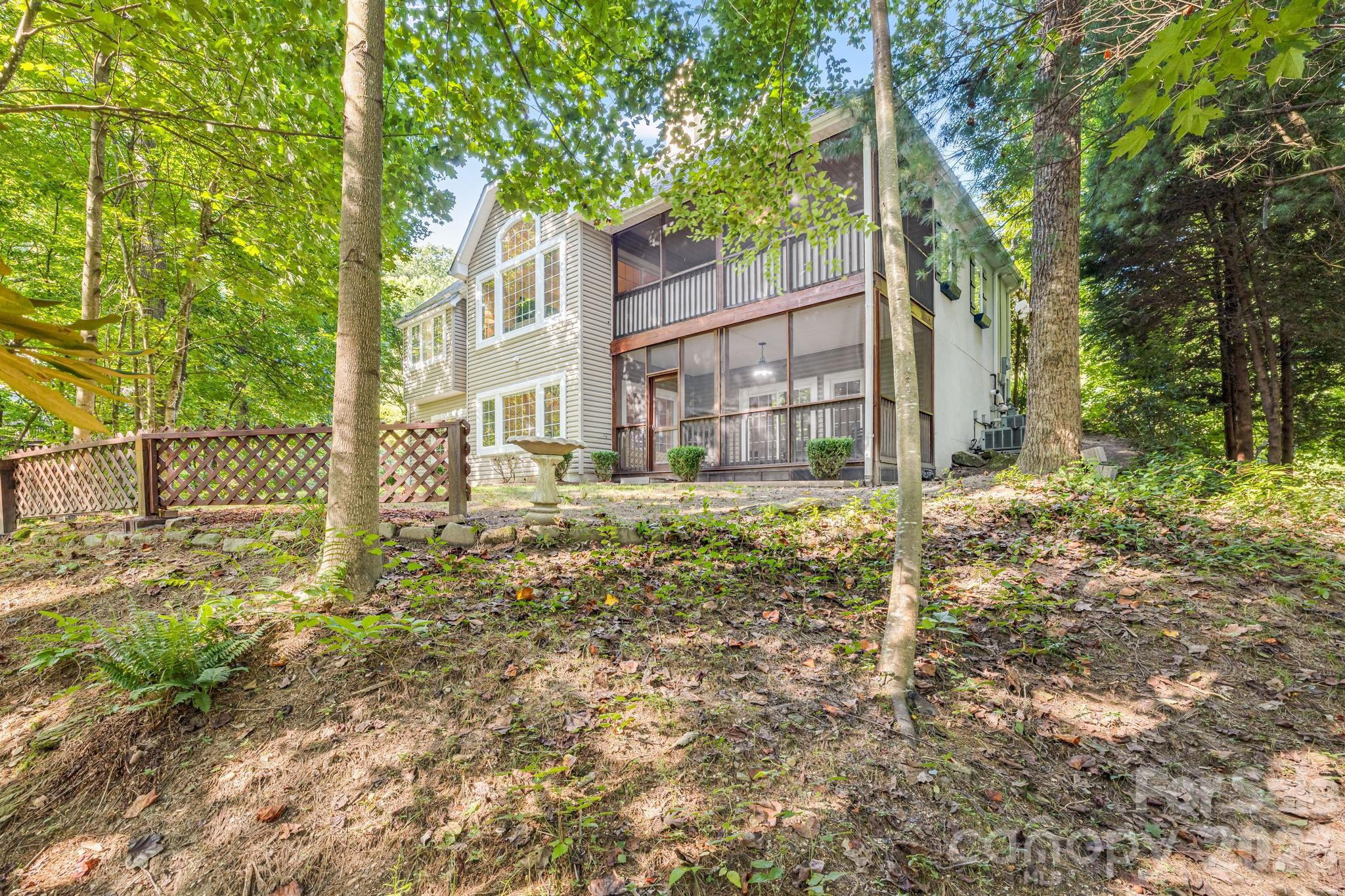 main property photo 40
