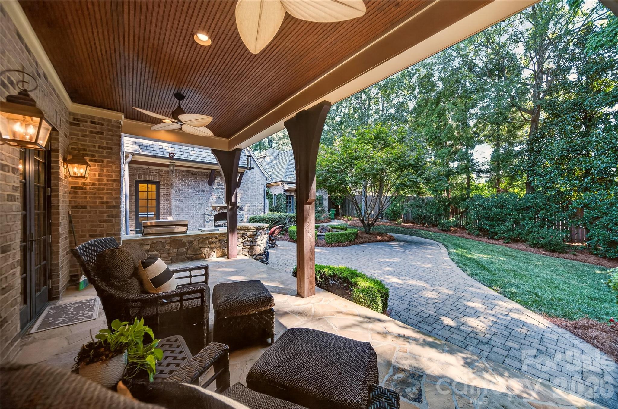 main property photo 39