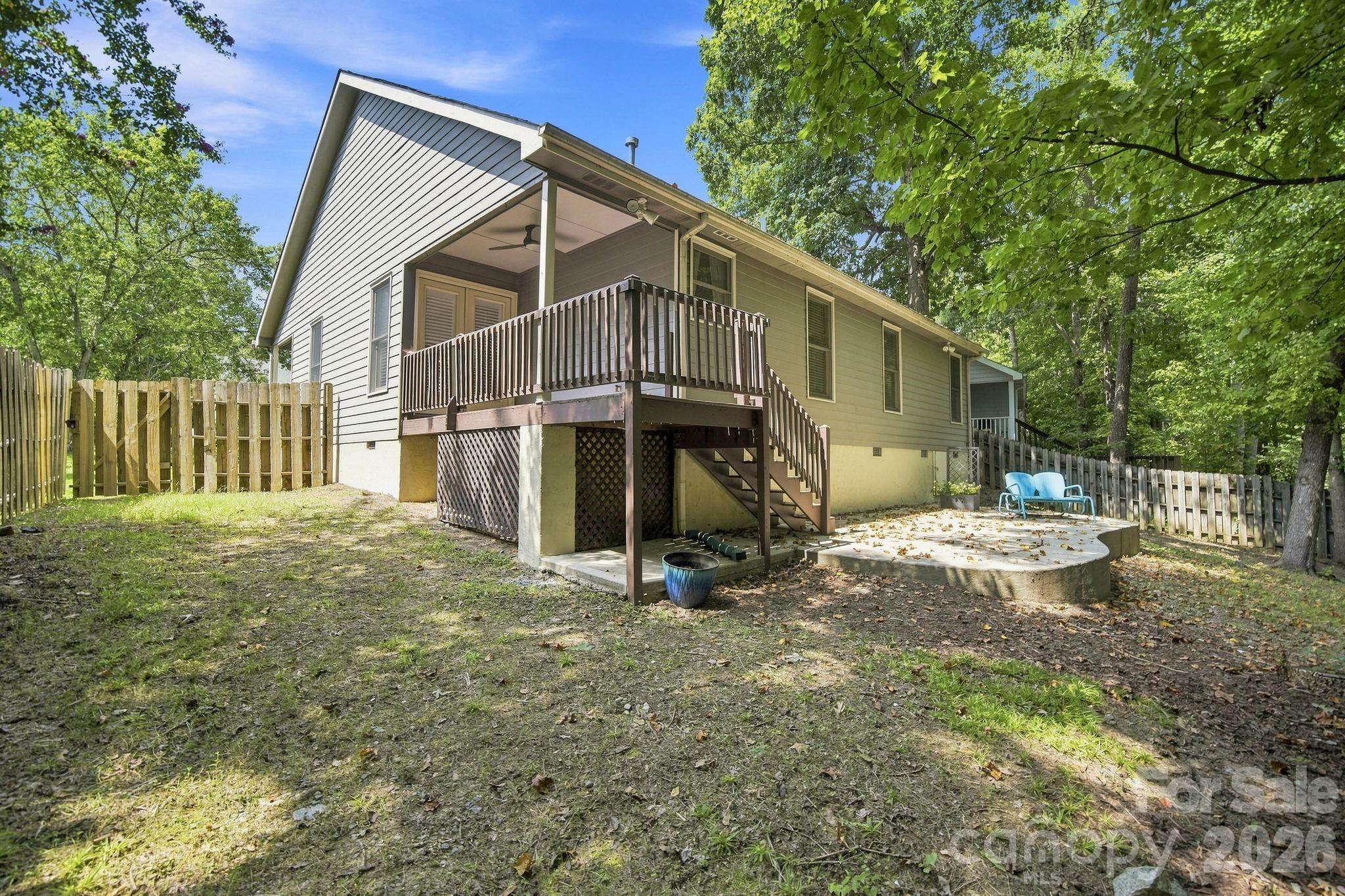 main property photo 44