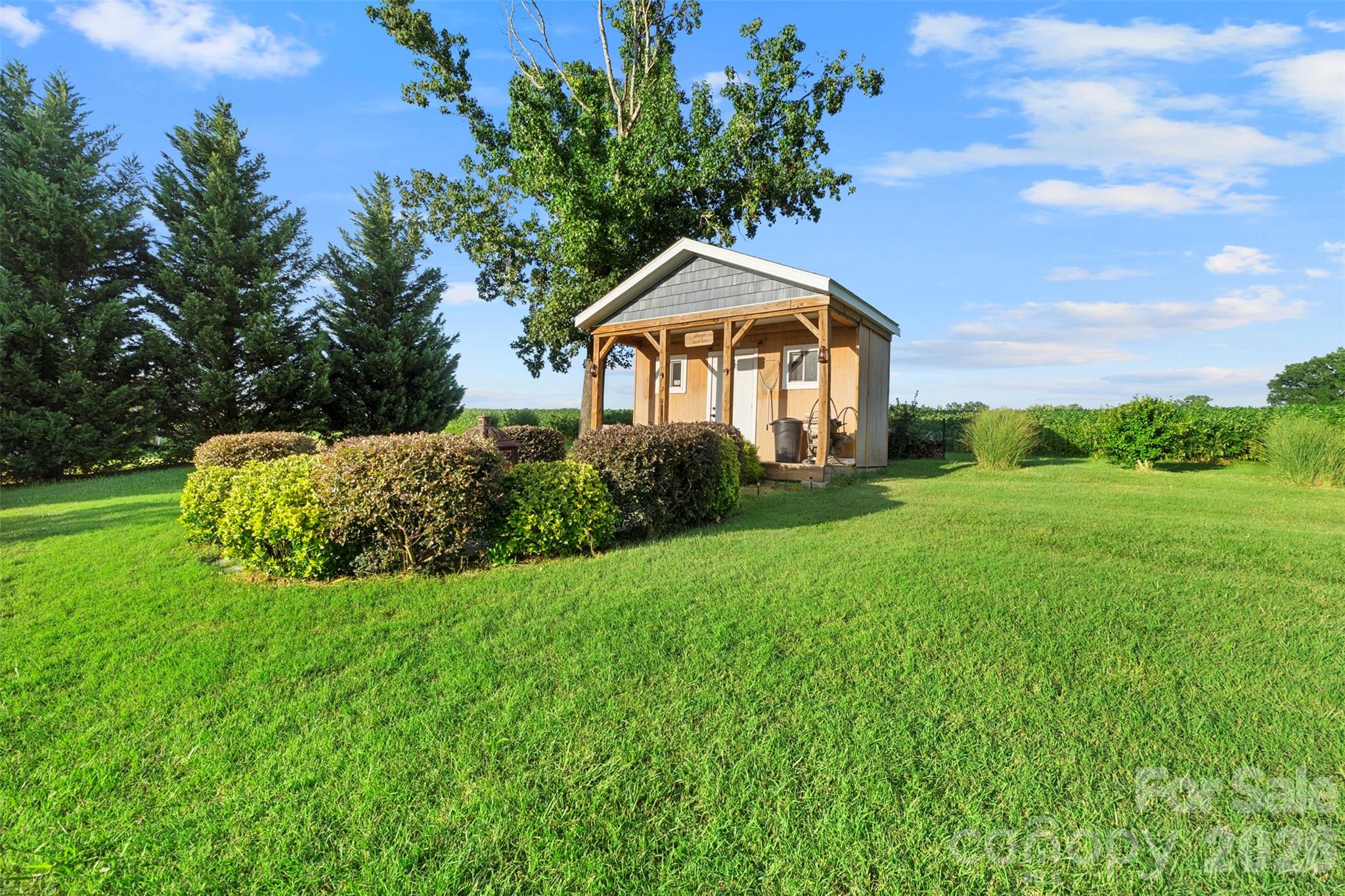 main property photo 30