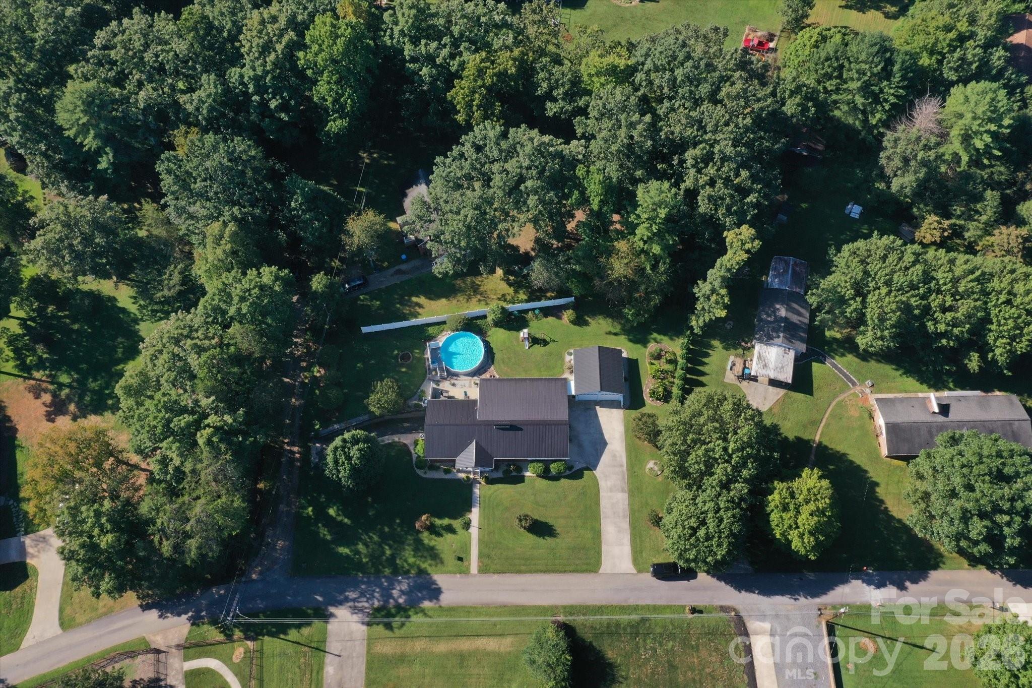 main property photo 44