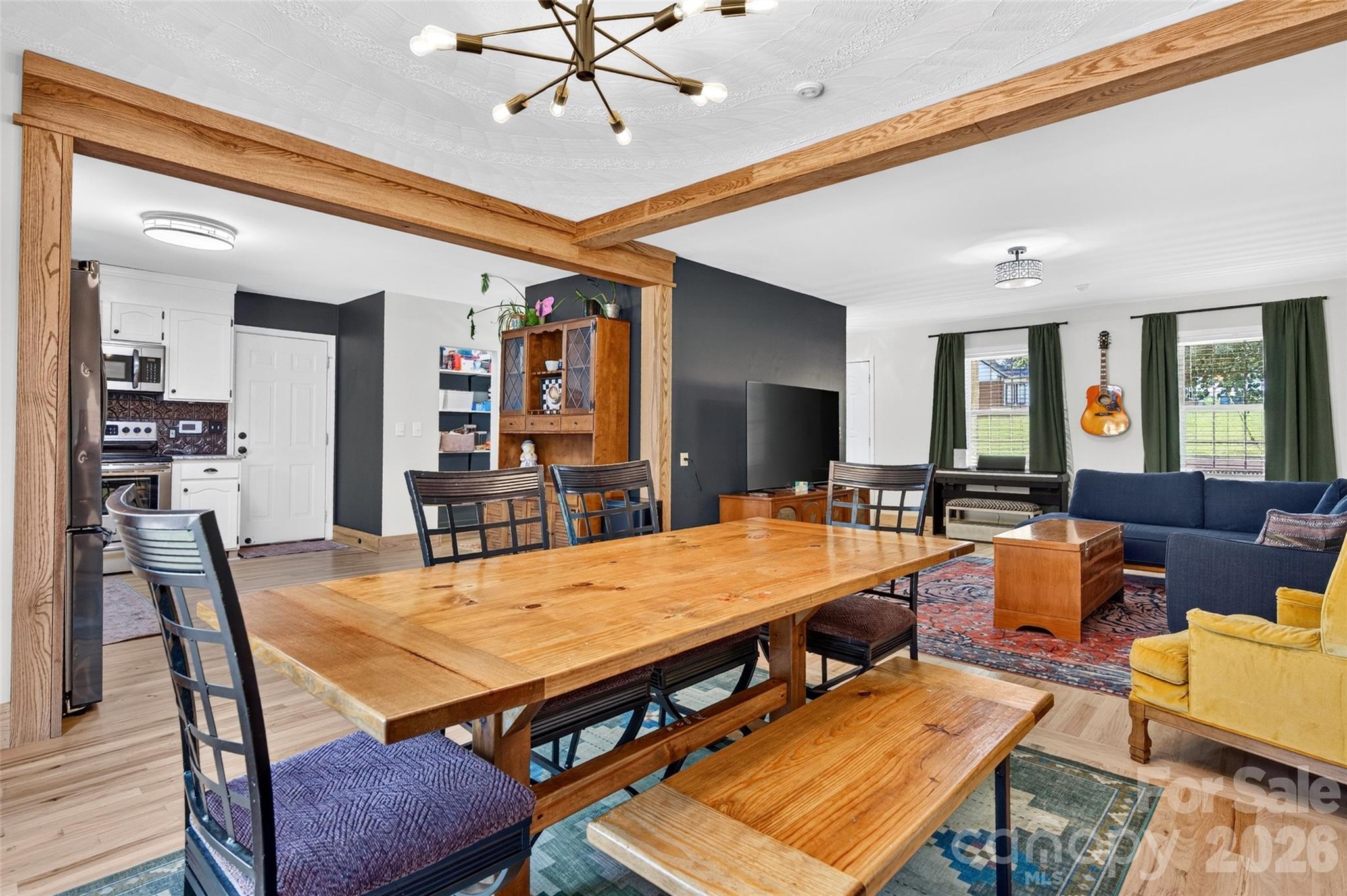 main property photo 13