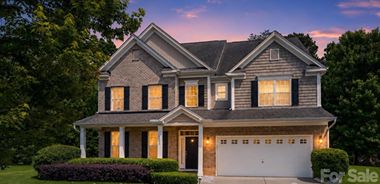 image of property with 7 Bed | 4 Bath | 4,285 Sqft