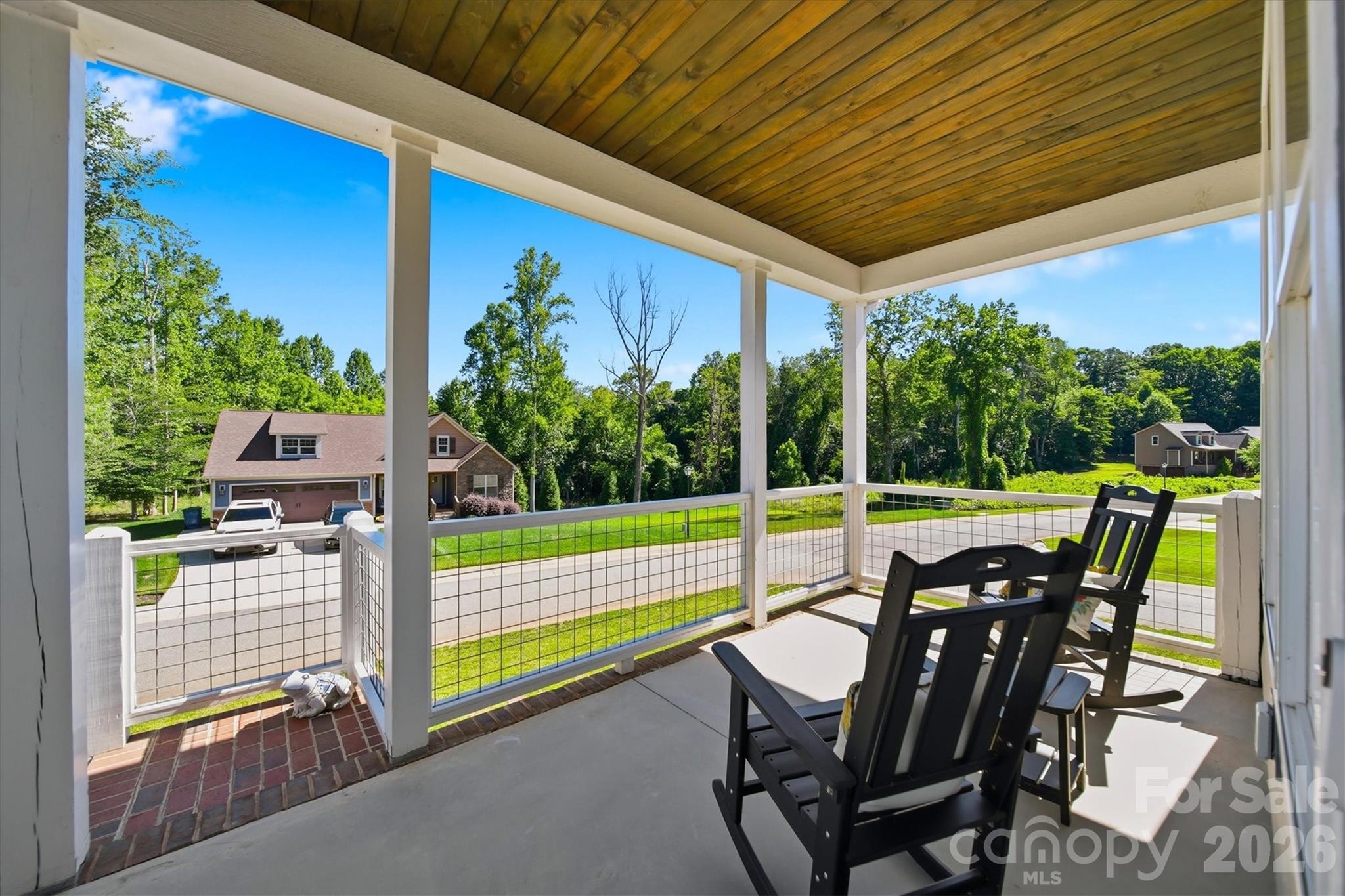 main property photo 4