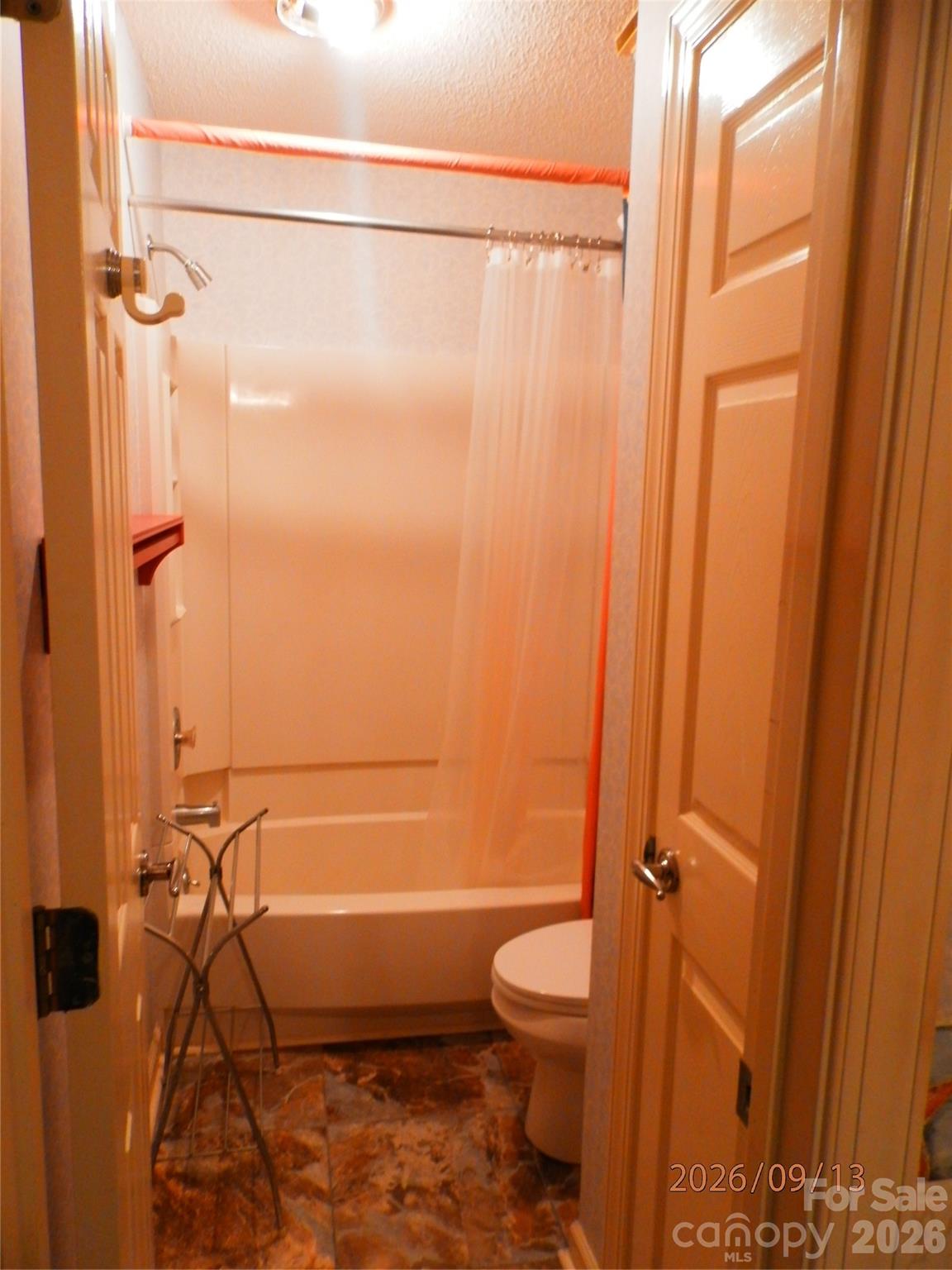 main property photo 11