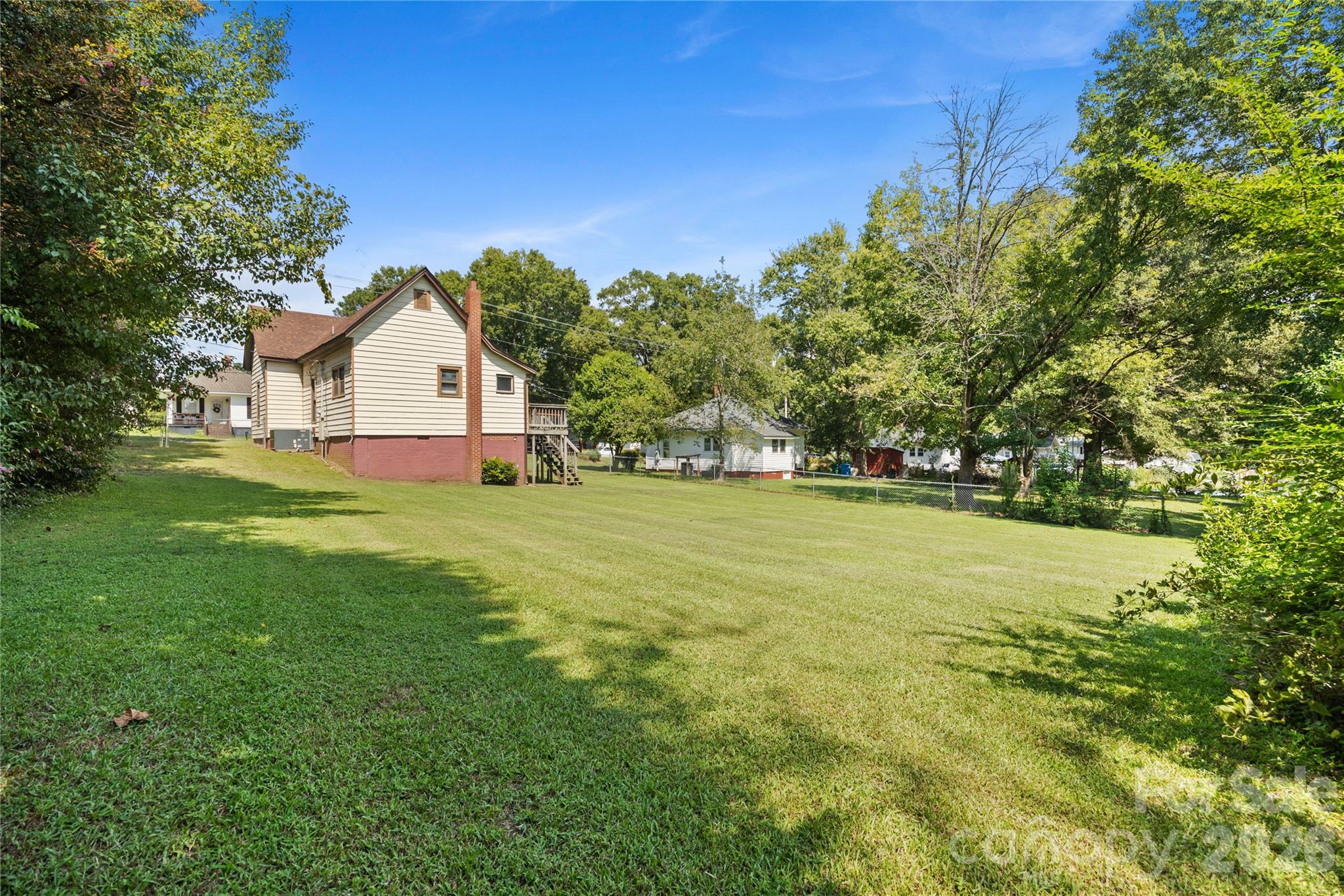 main property photo 24