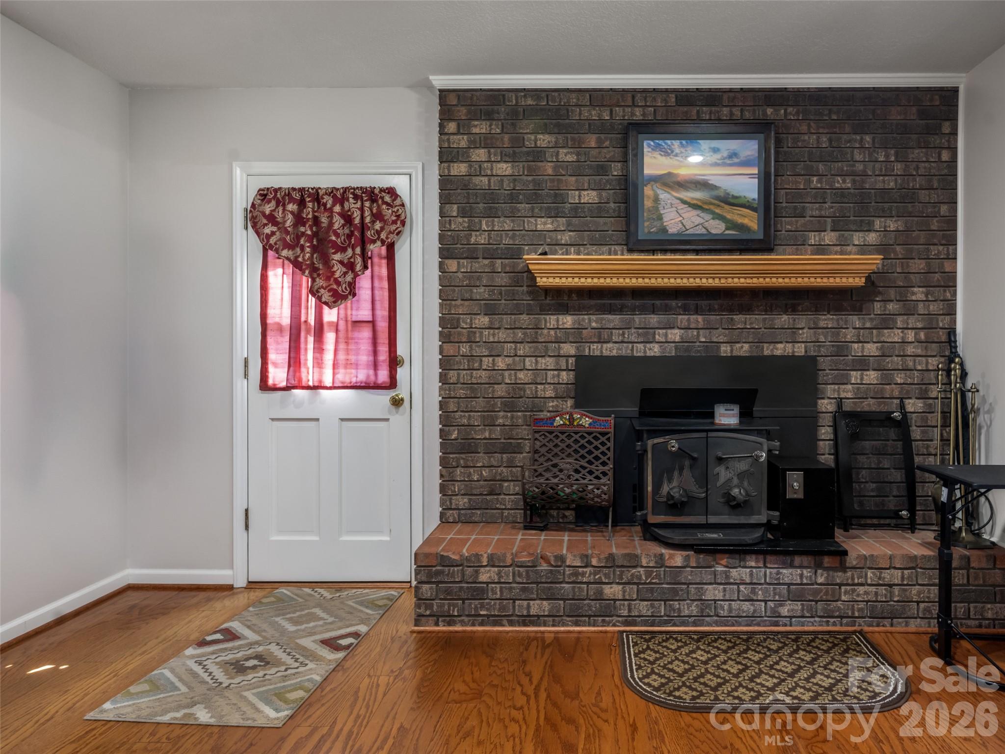 main property photo 18