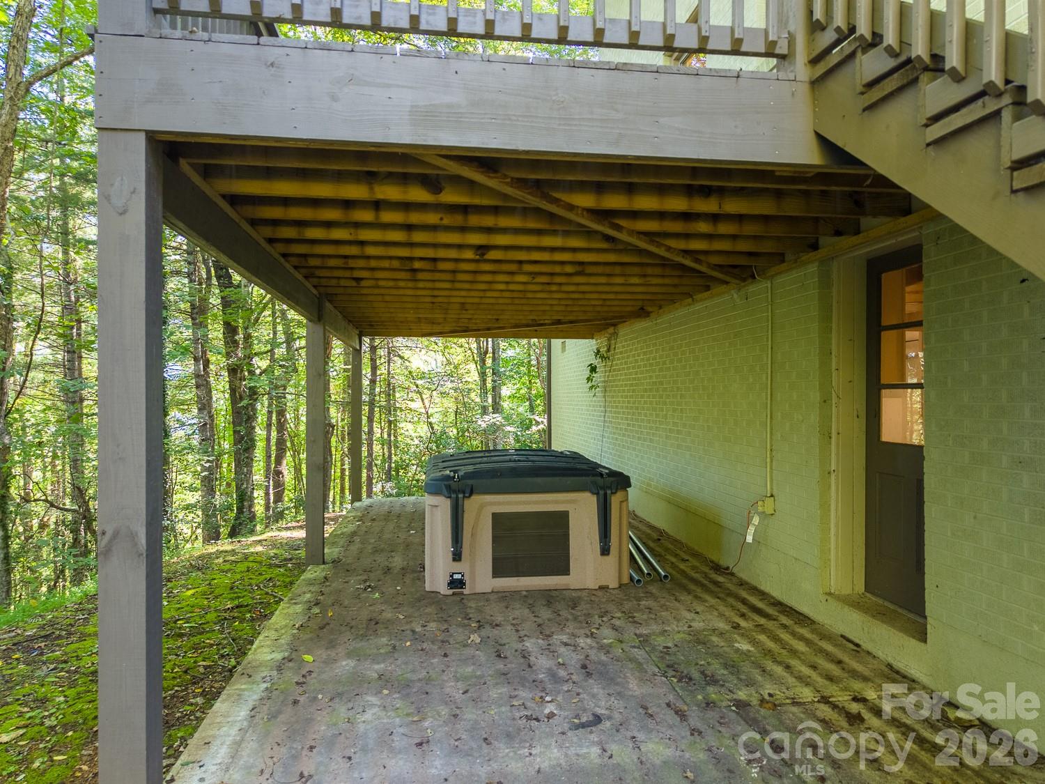 main property photo 39
