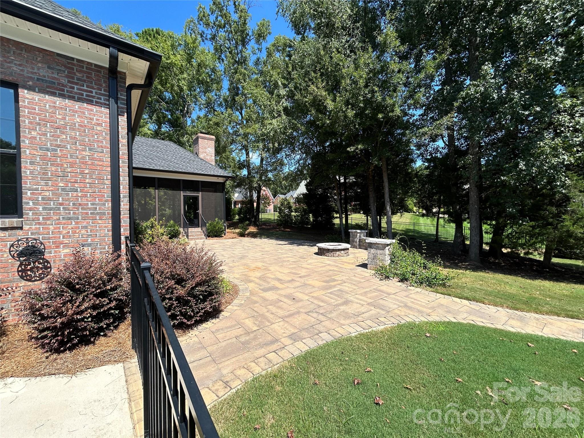 main property photo 38