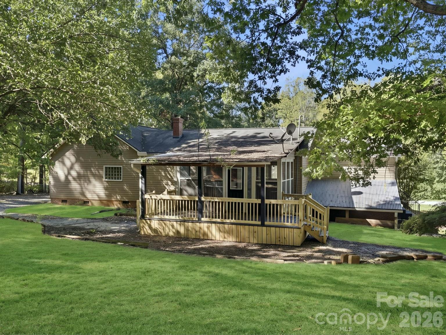 main property photo 38