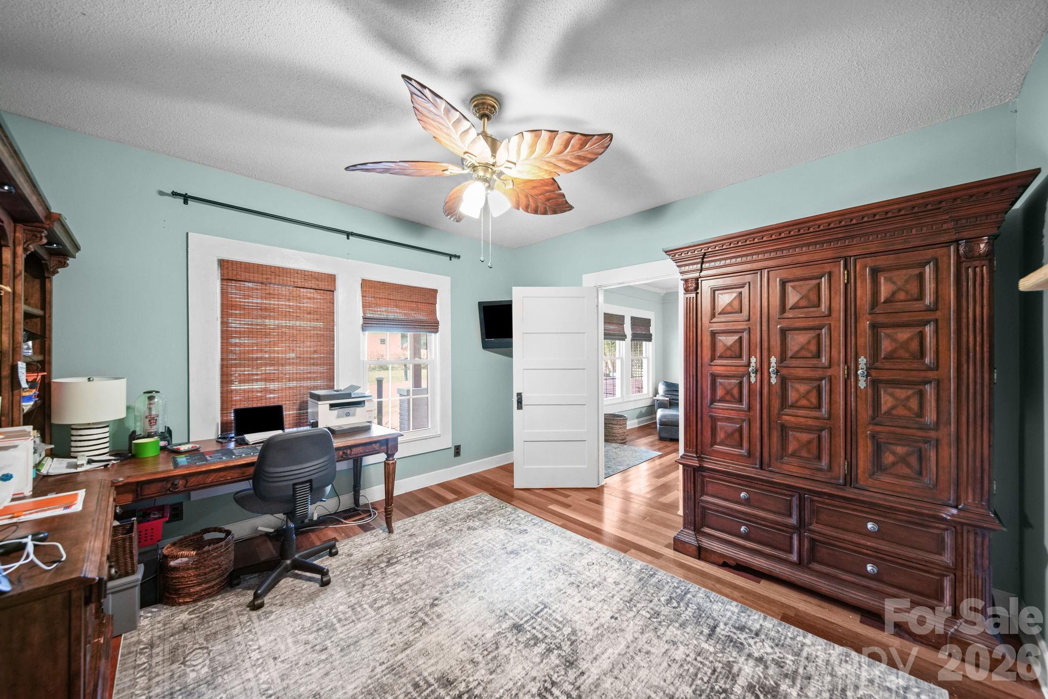 main property photo 23