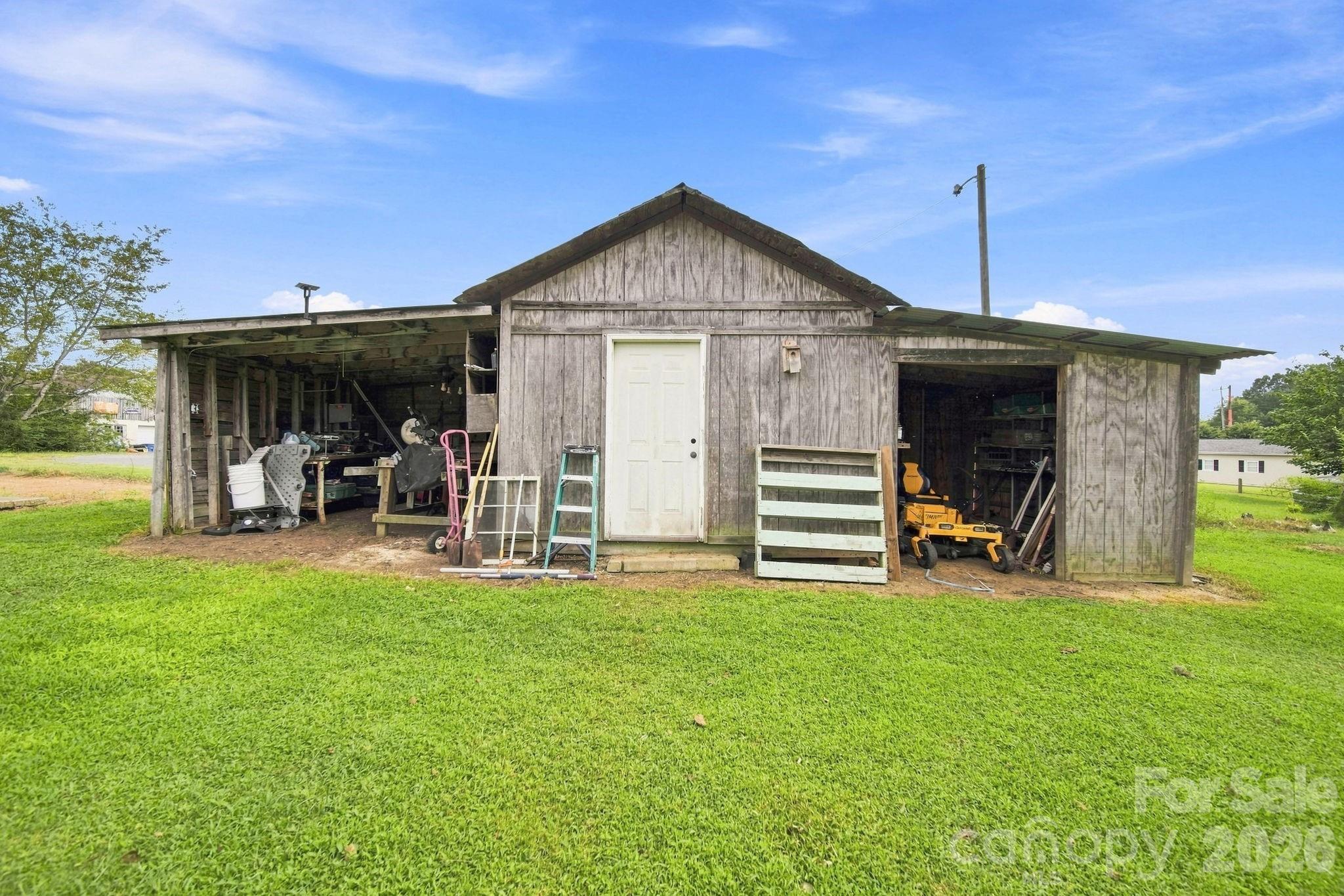 main property photo 44