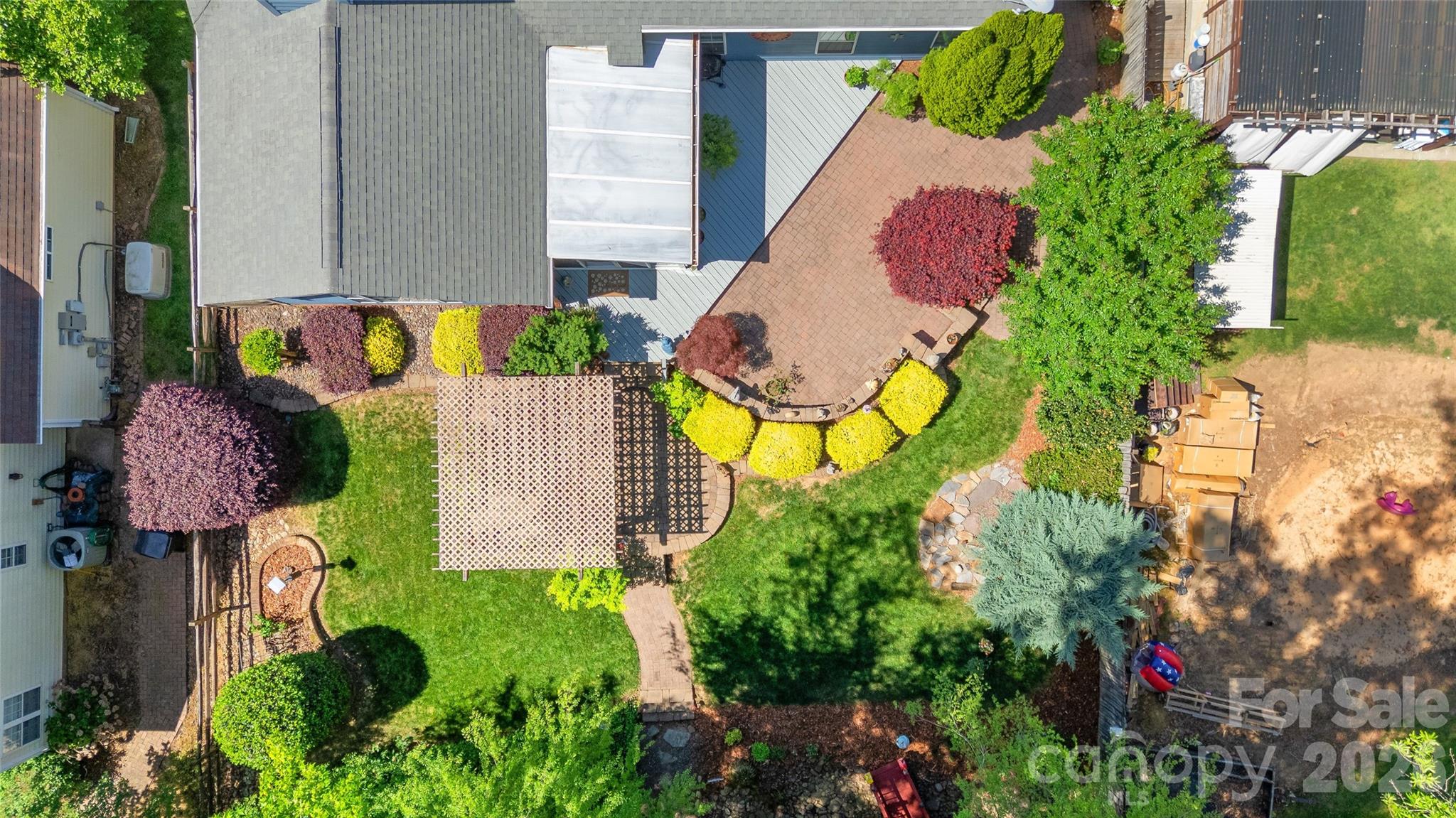 main property photo 45