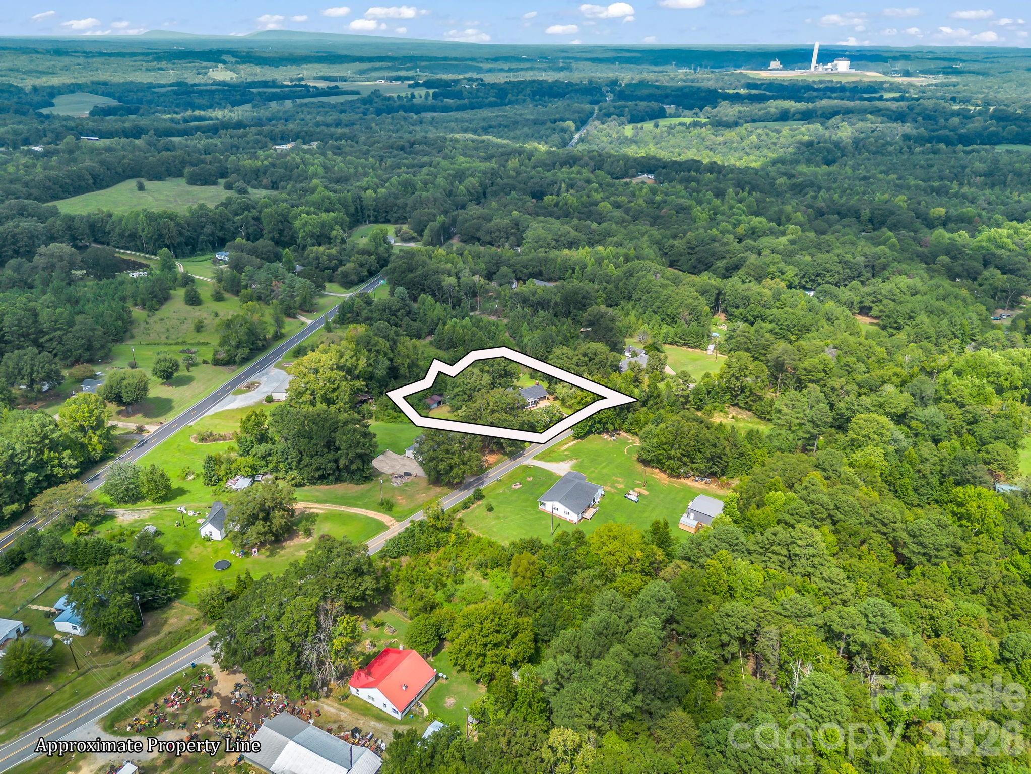 main property photo 32