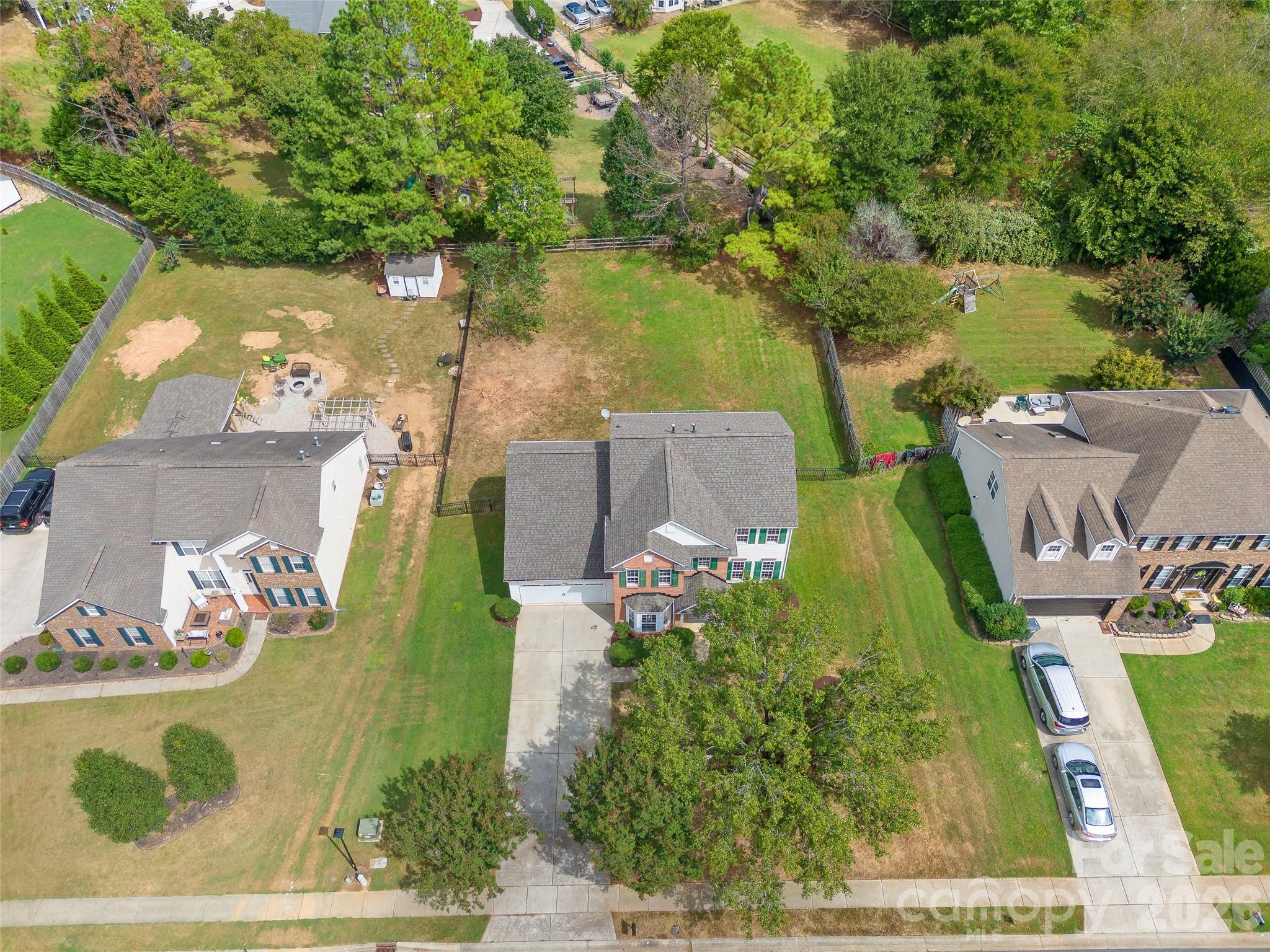 main property photo 6