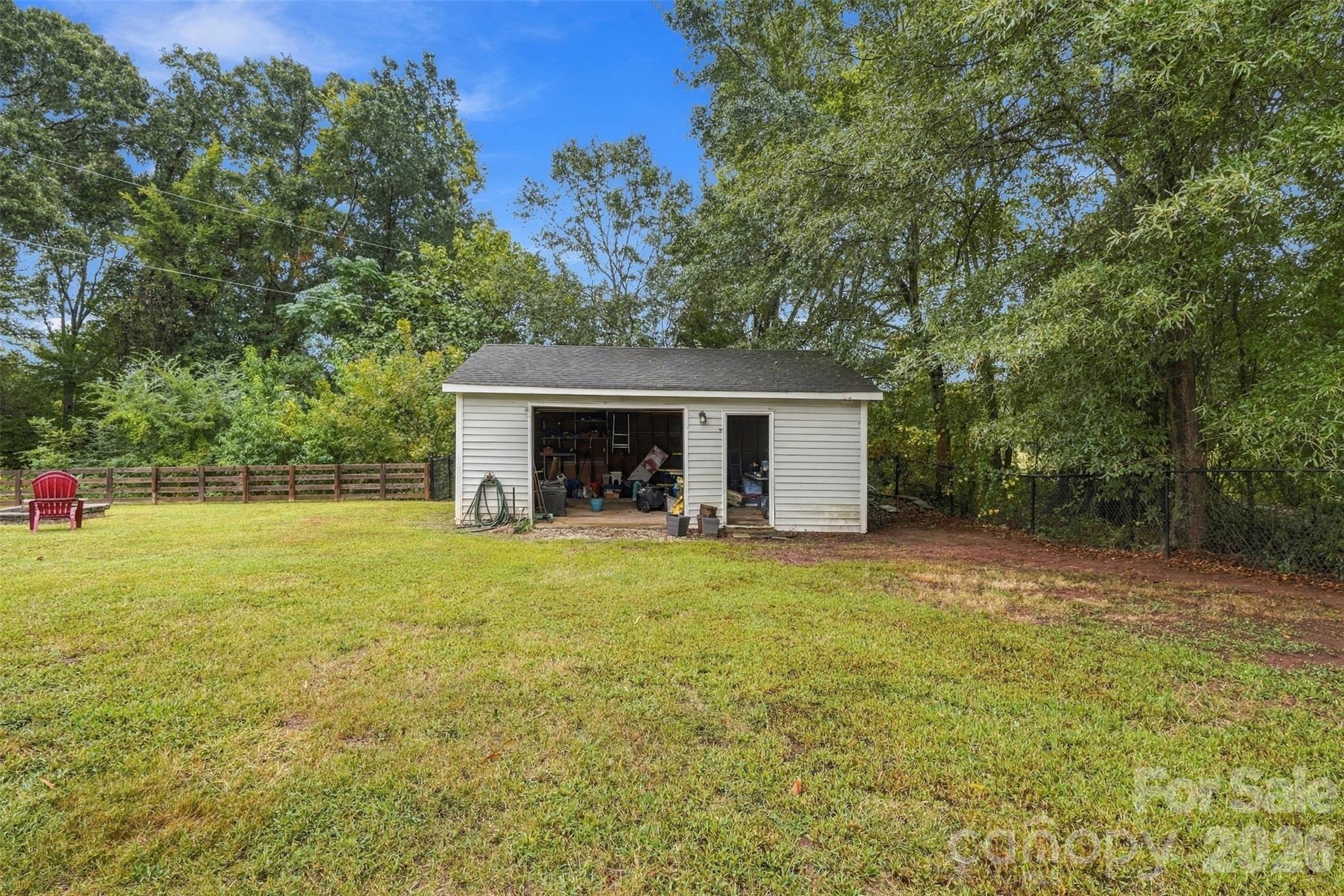main property photo 37
