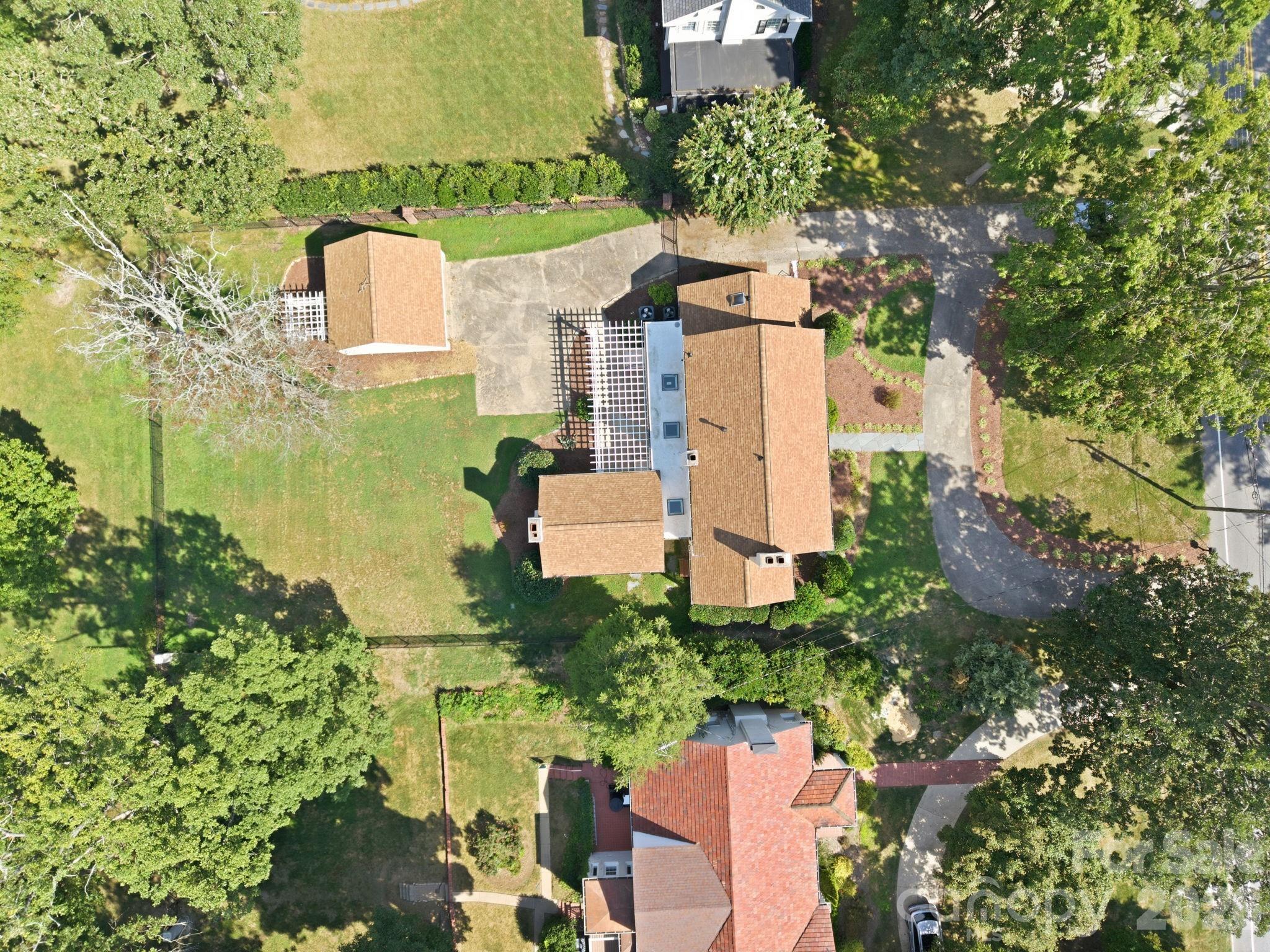main property photo 44