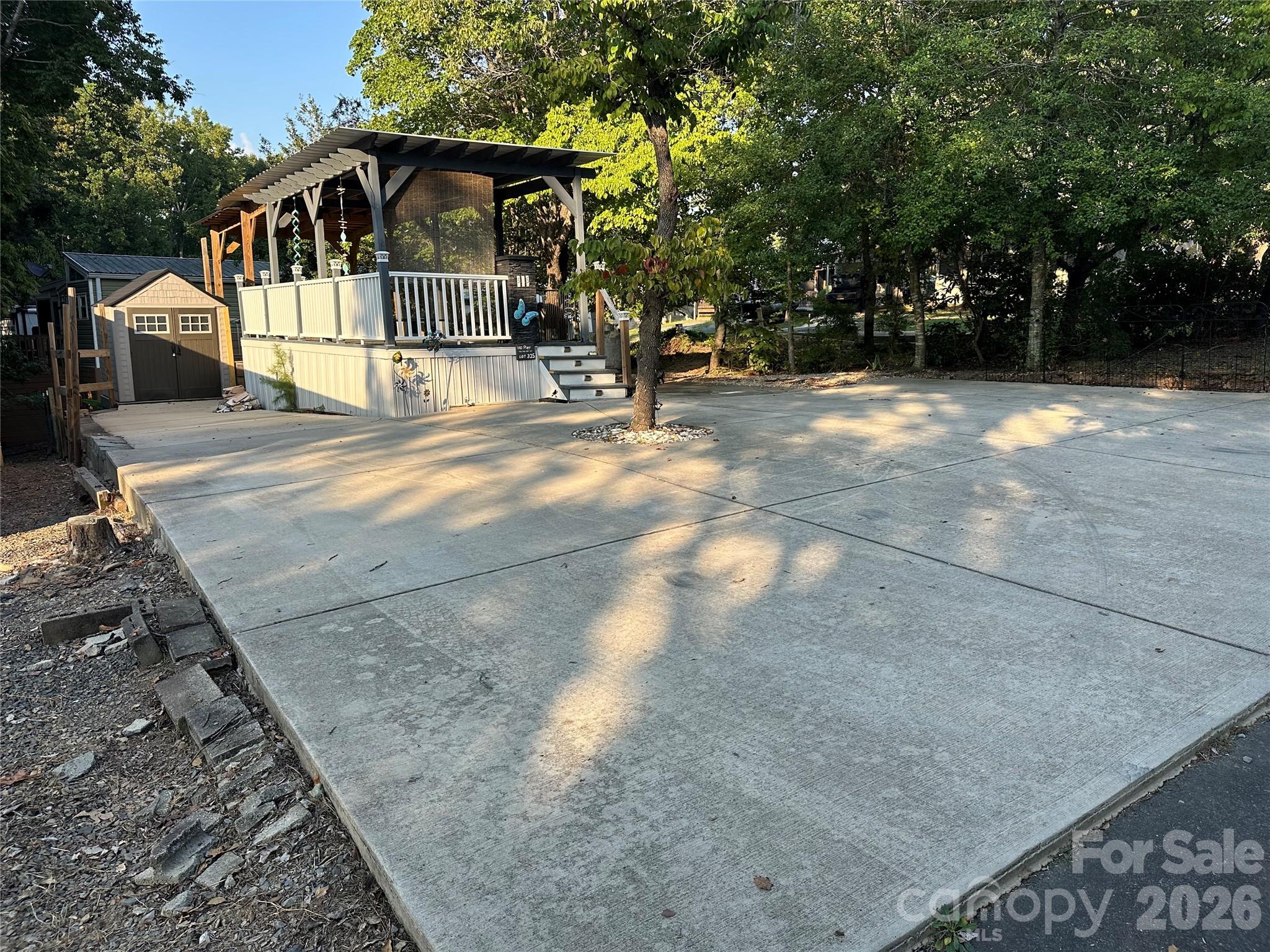 main property photo 12