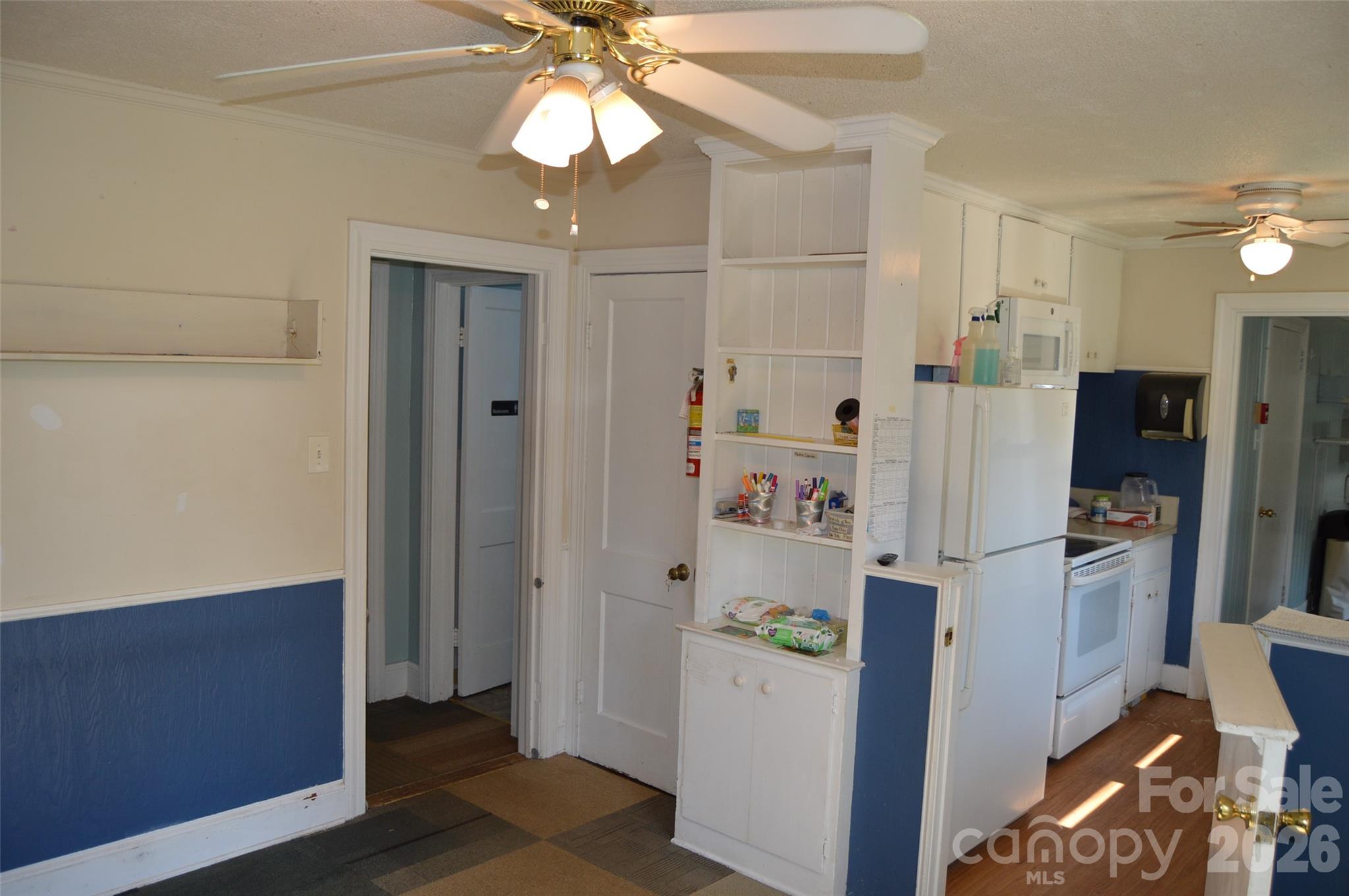 main property photo 18