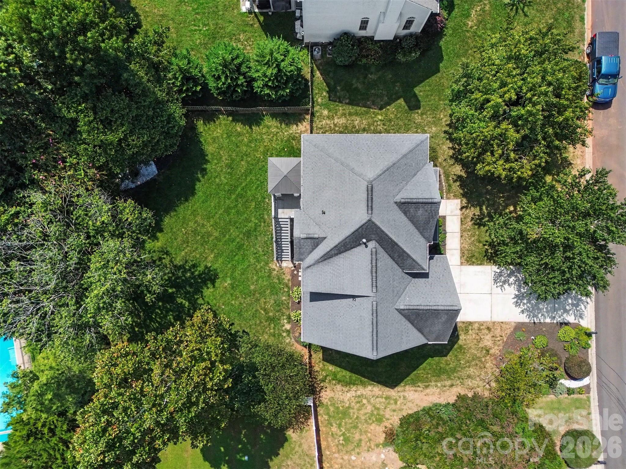 main property photo 34