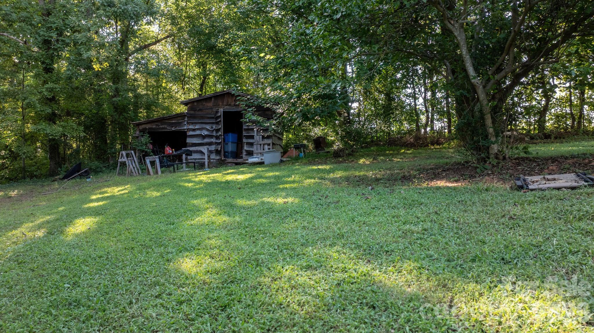 main property photo 30