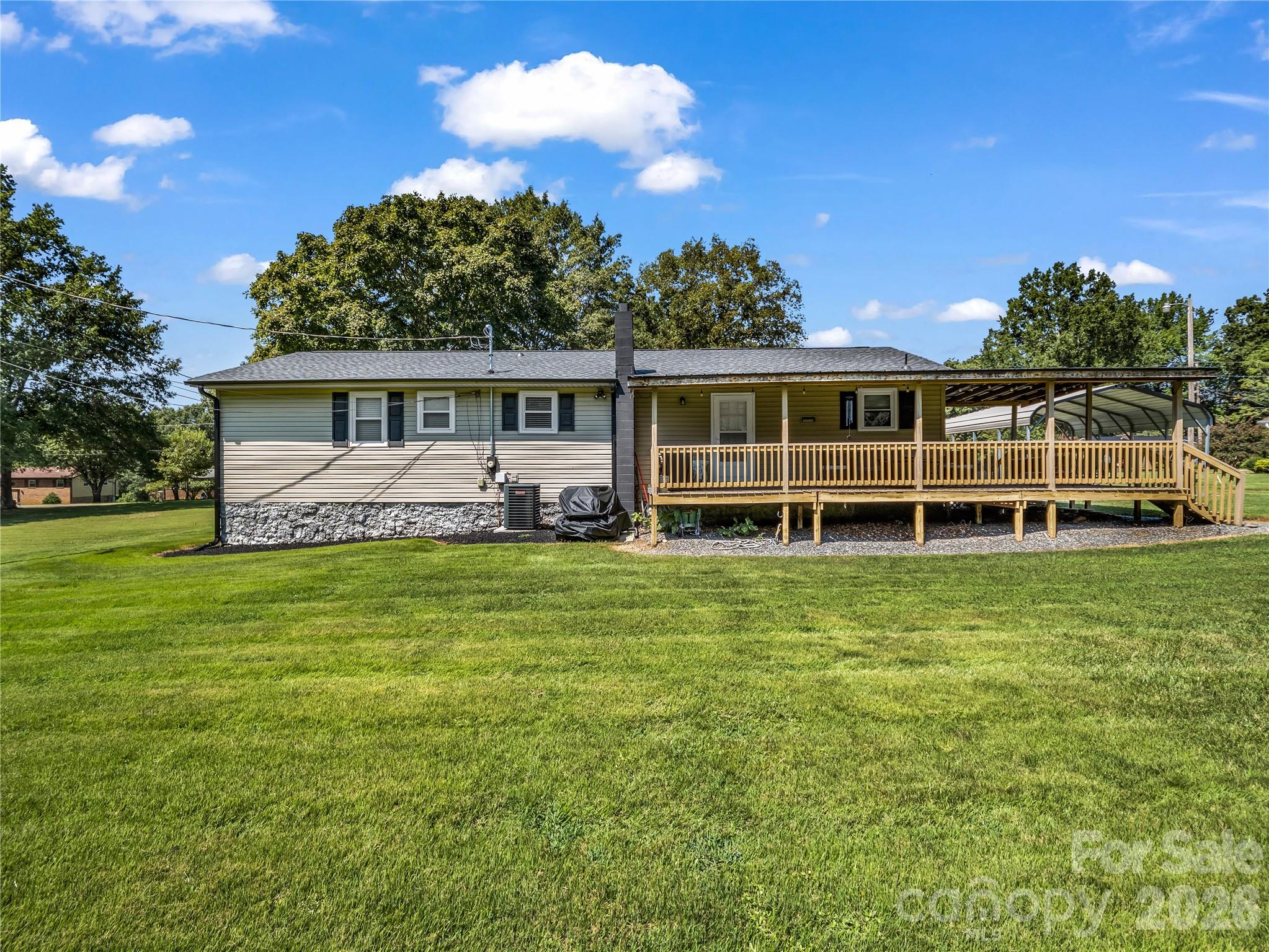 main property photo 30