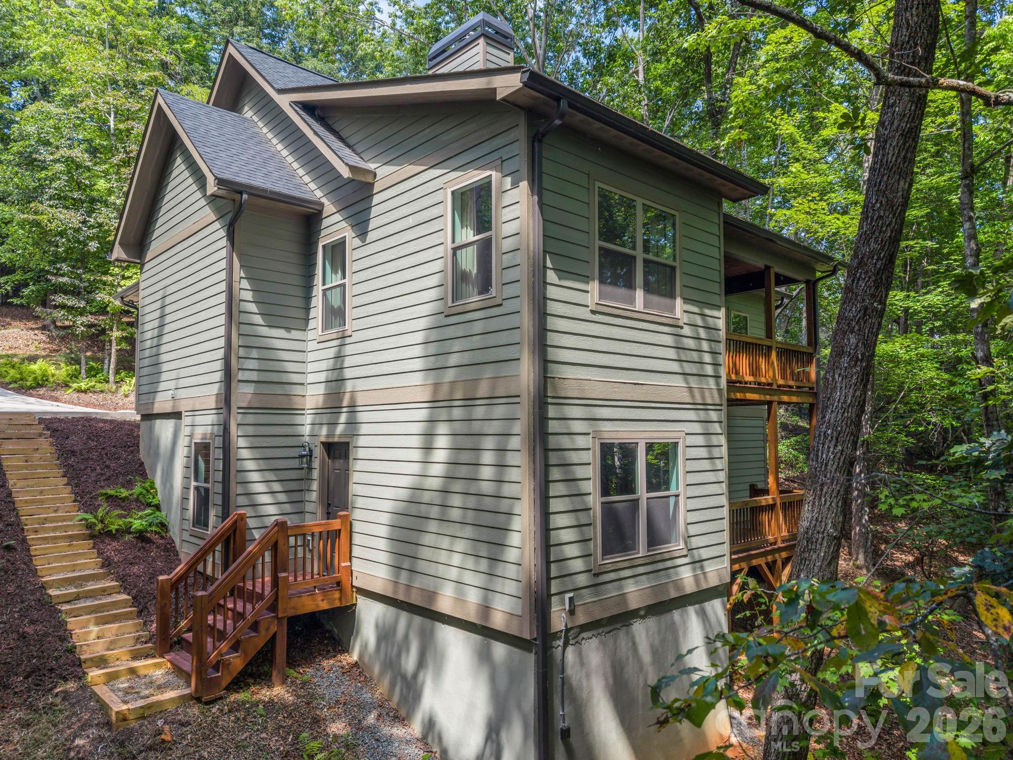 main property photo 32