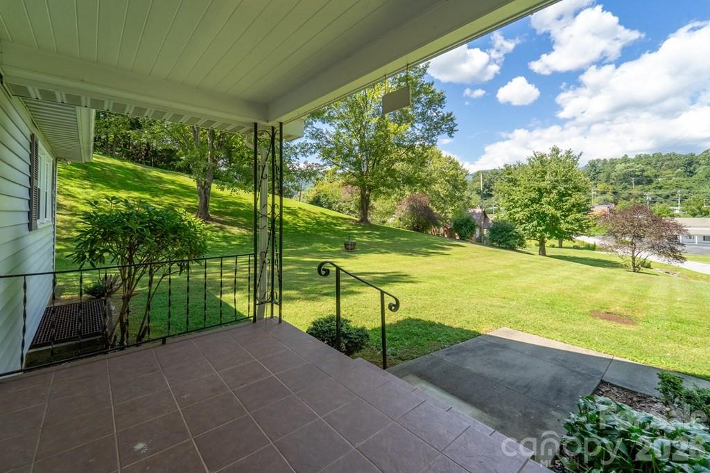 main property photo 19