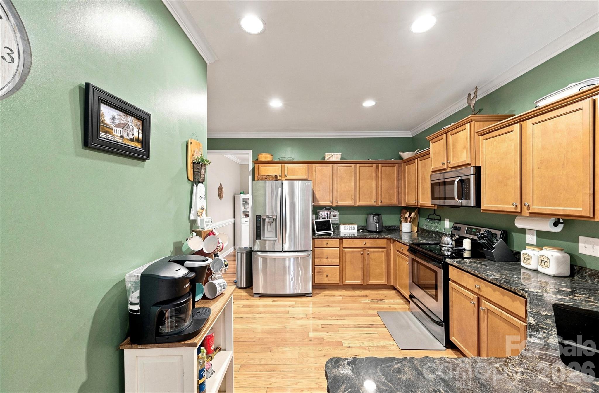 main property photo 5