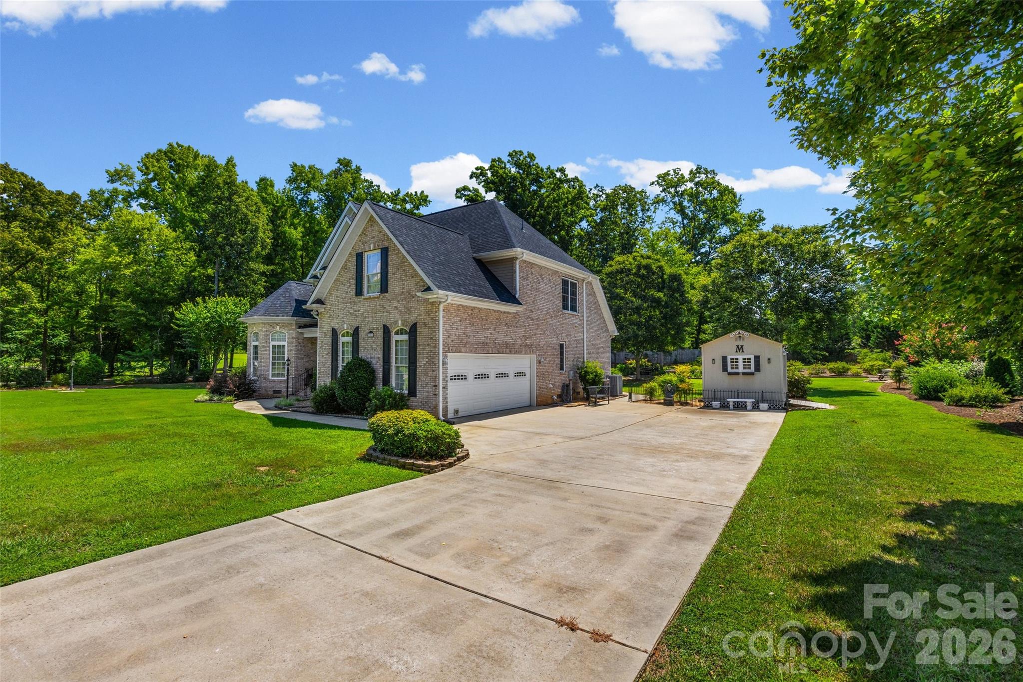 main property photo 13