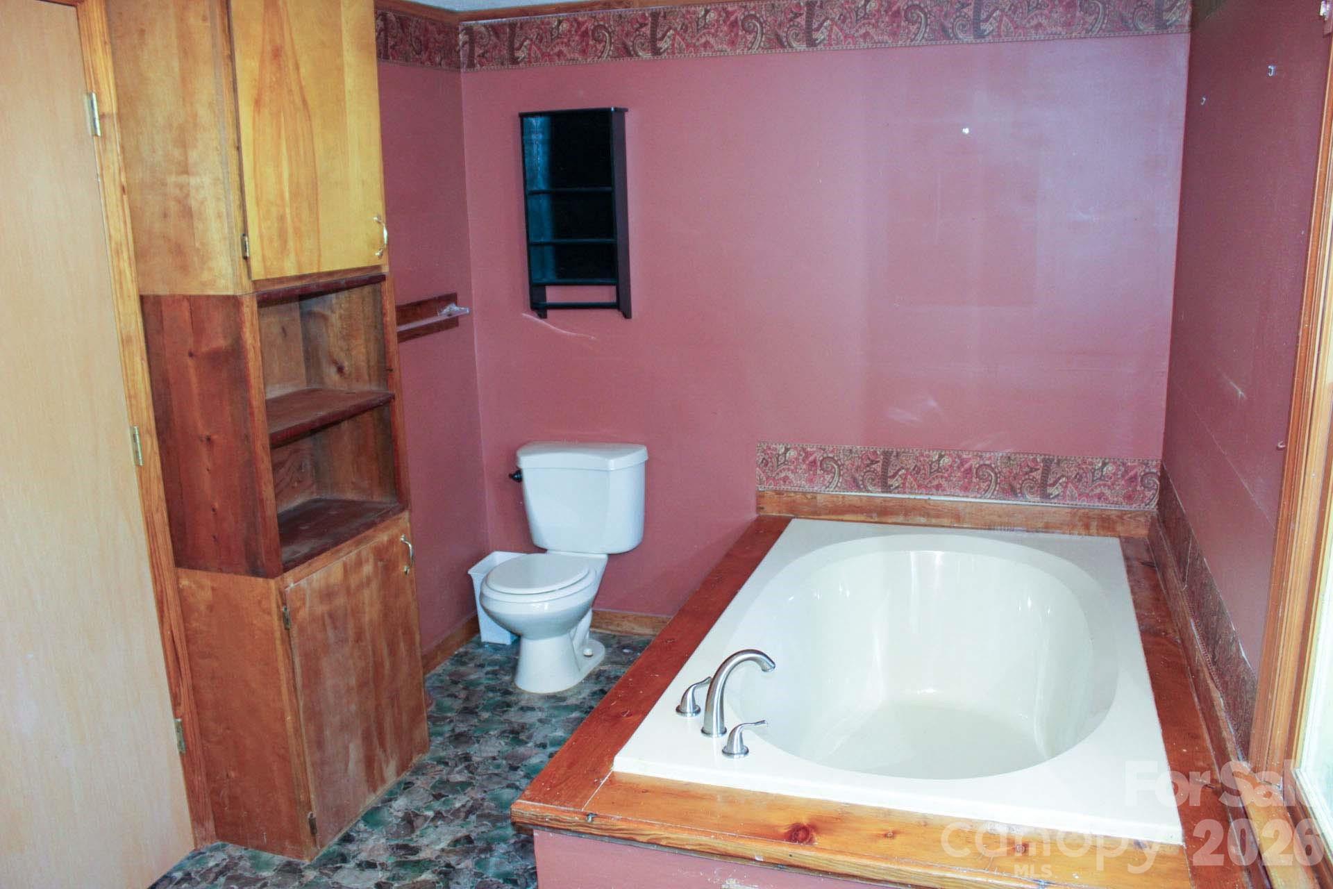 main property photo 24