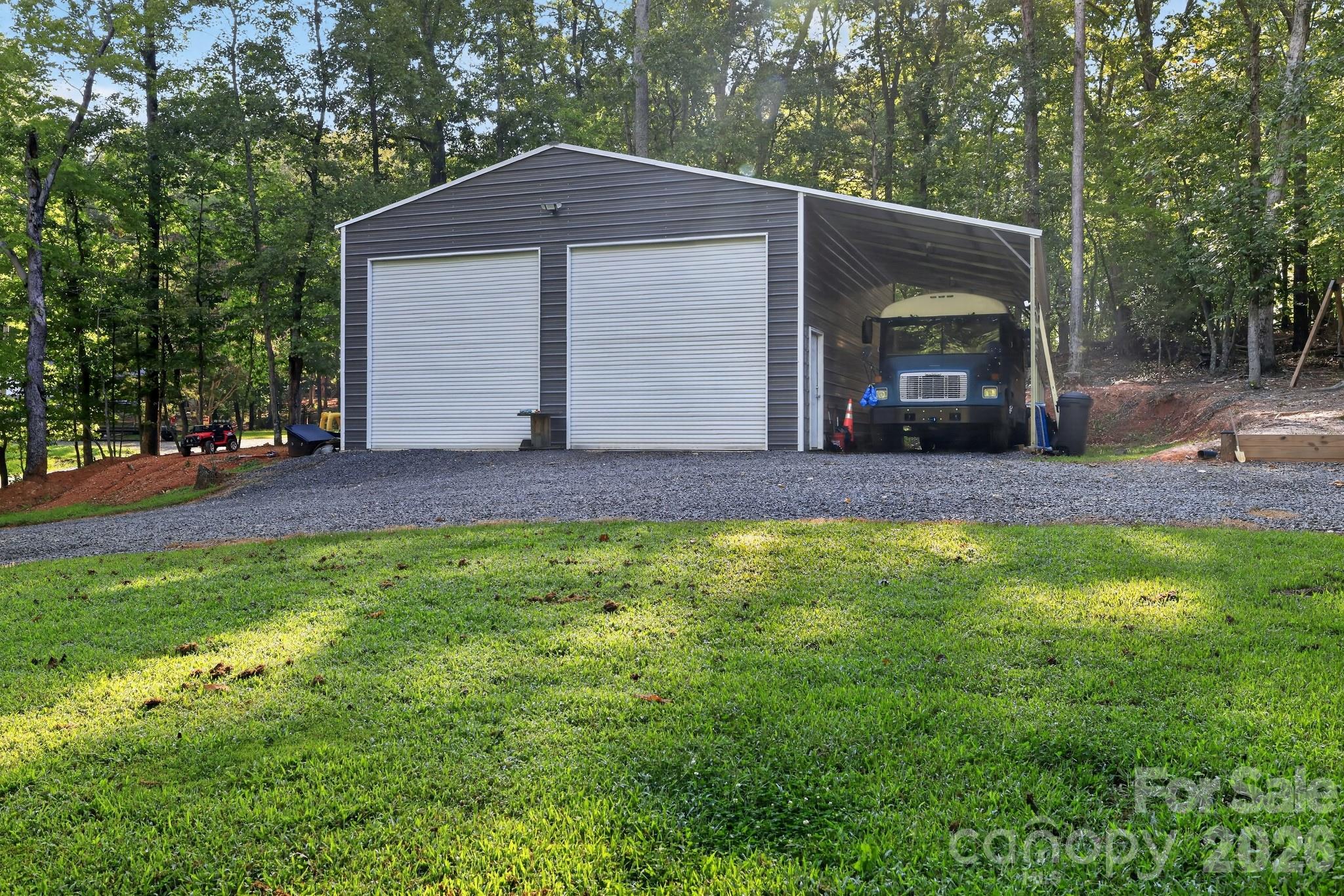 main property photo 30