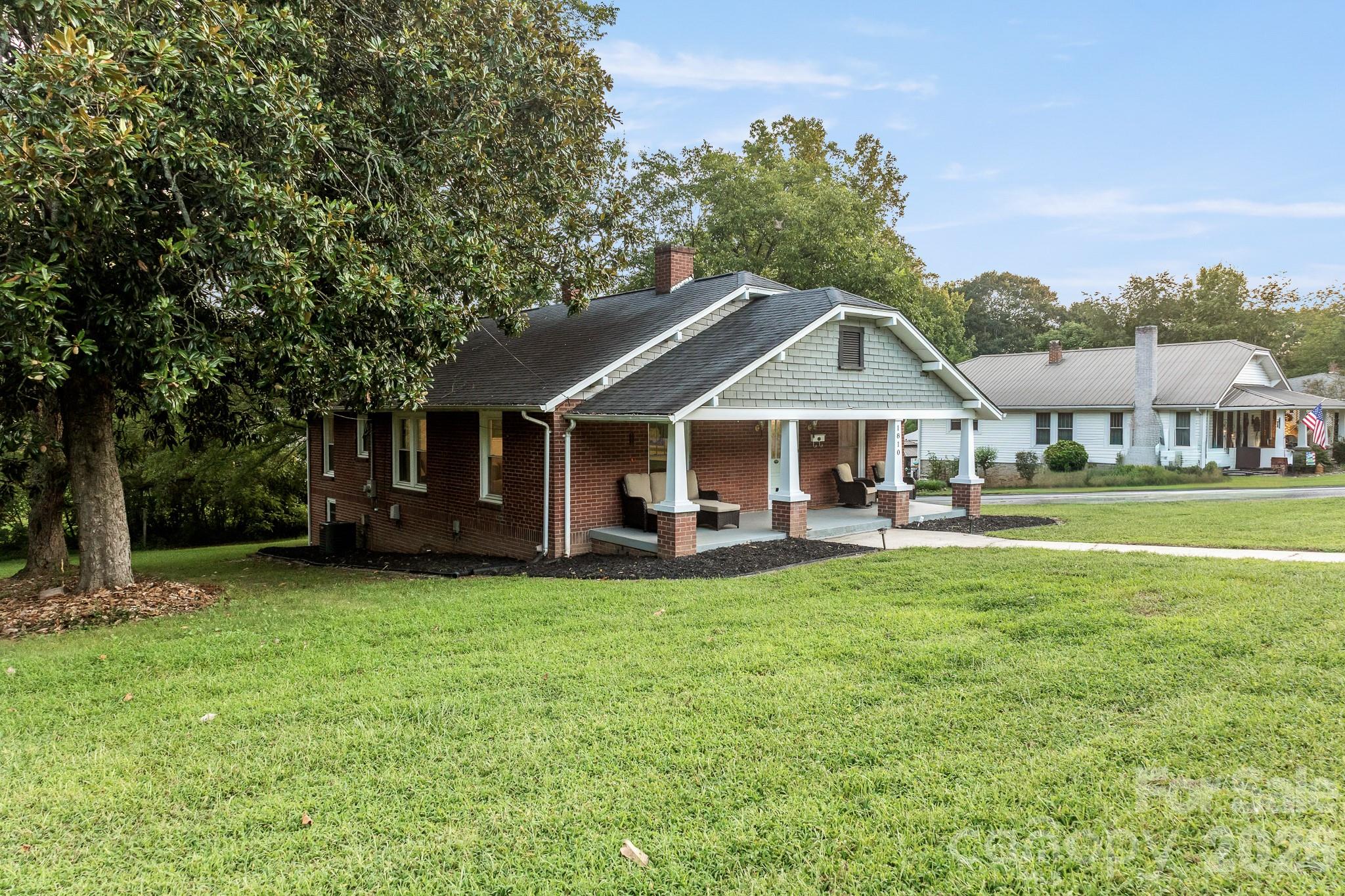 main property photo 30