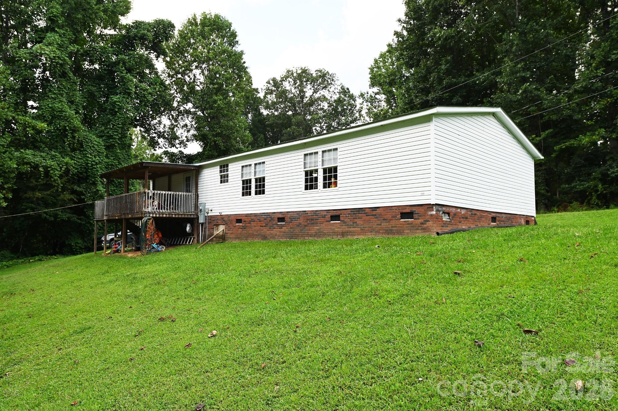 main property photo 23